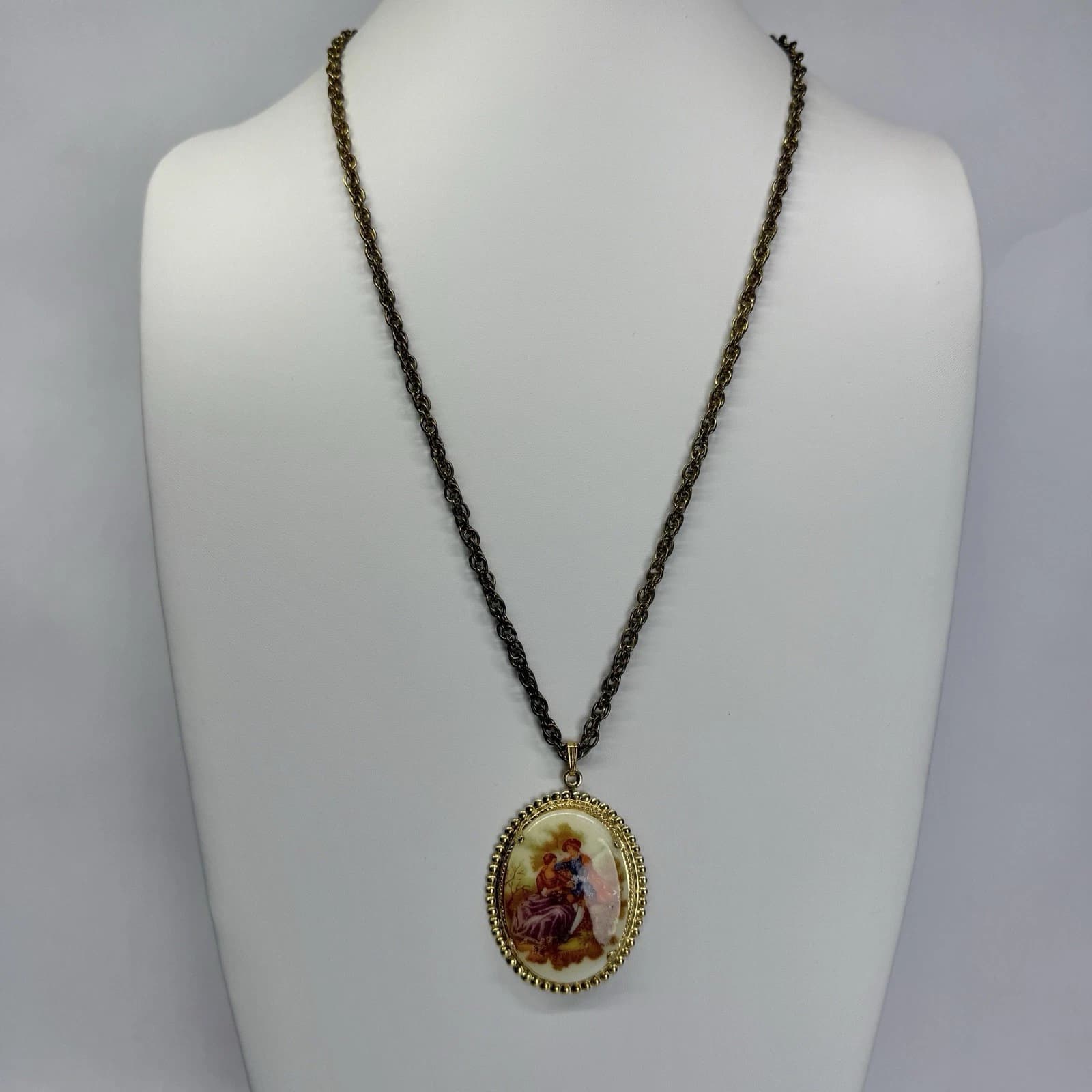 Porcelain Courting Couple Filigree Gold Tone Vintage Necklace Jewelry N259