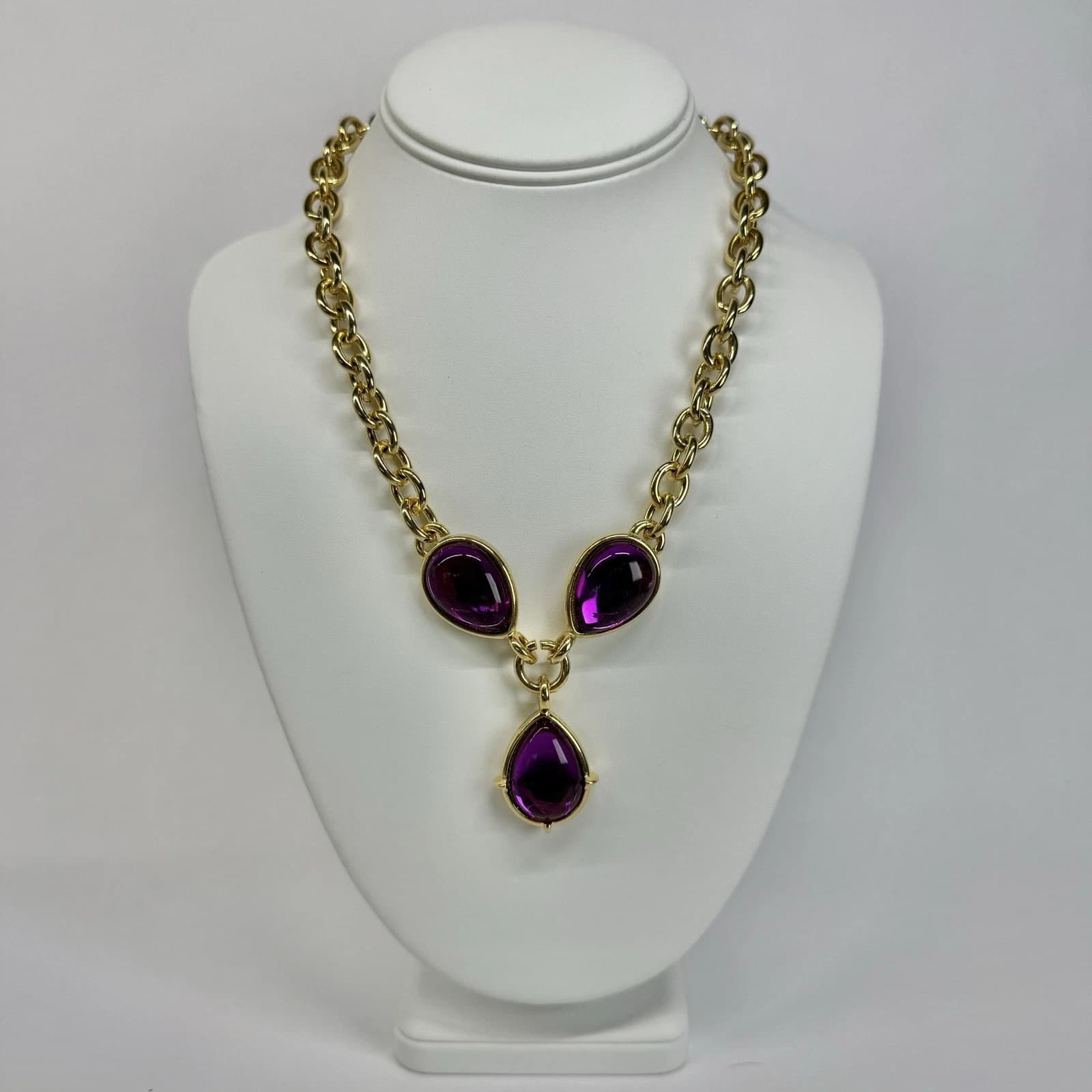 Elegant Purple Crystal Statement Gold Tone Vintage Necklace Jewelry N483