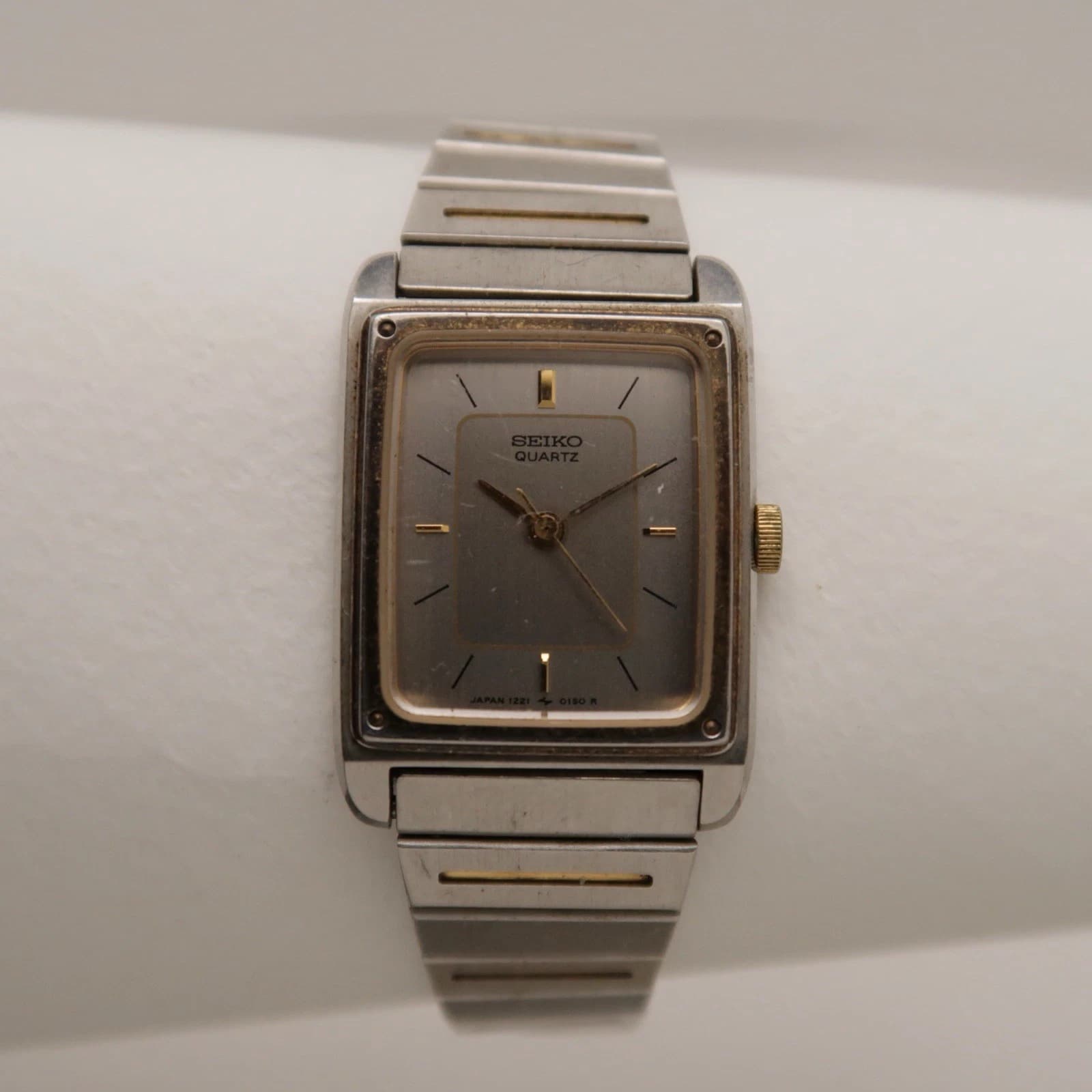 SEIKO 1221-5070 Silver Tone Analog Quartz Men Vintage Watch W271 *WORKING