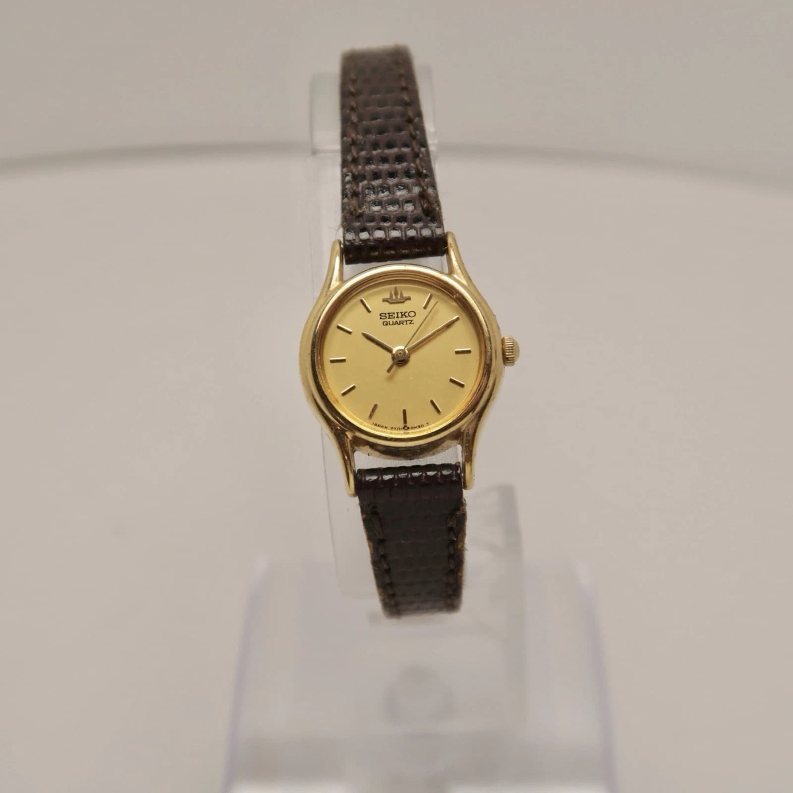 SEIKO 2Y01-0A10 Gold Tone Analog Quartz Women Vintage Watch W131 *WORKING