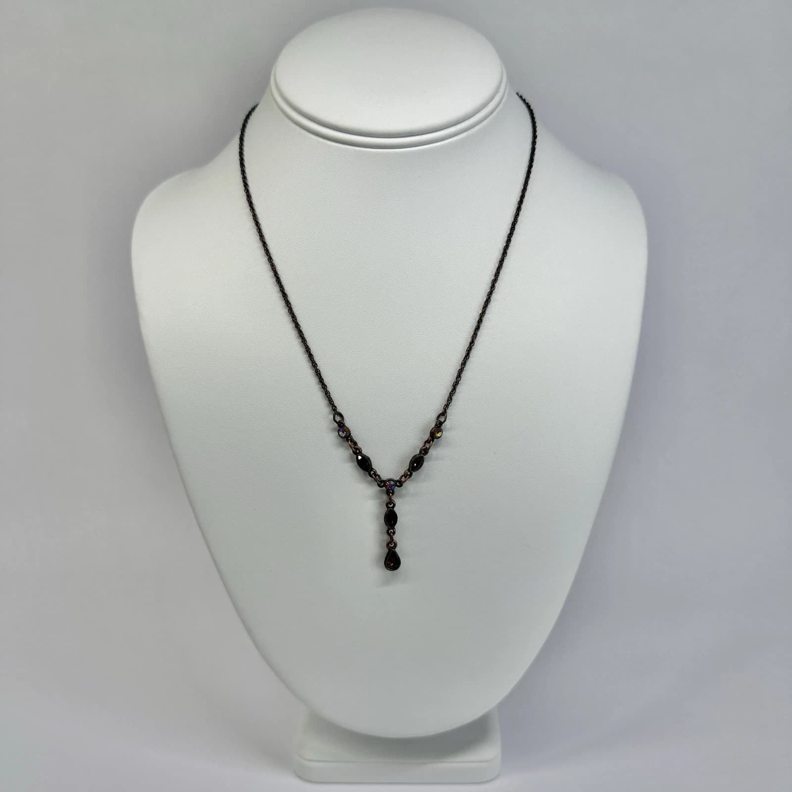 1928 Floral Faceted Crystal Art Deco Dainty Gold Tone Vintage Necklace N707