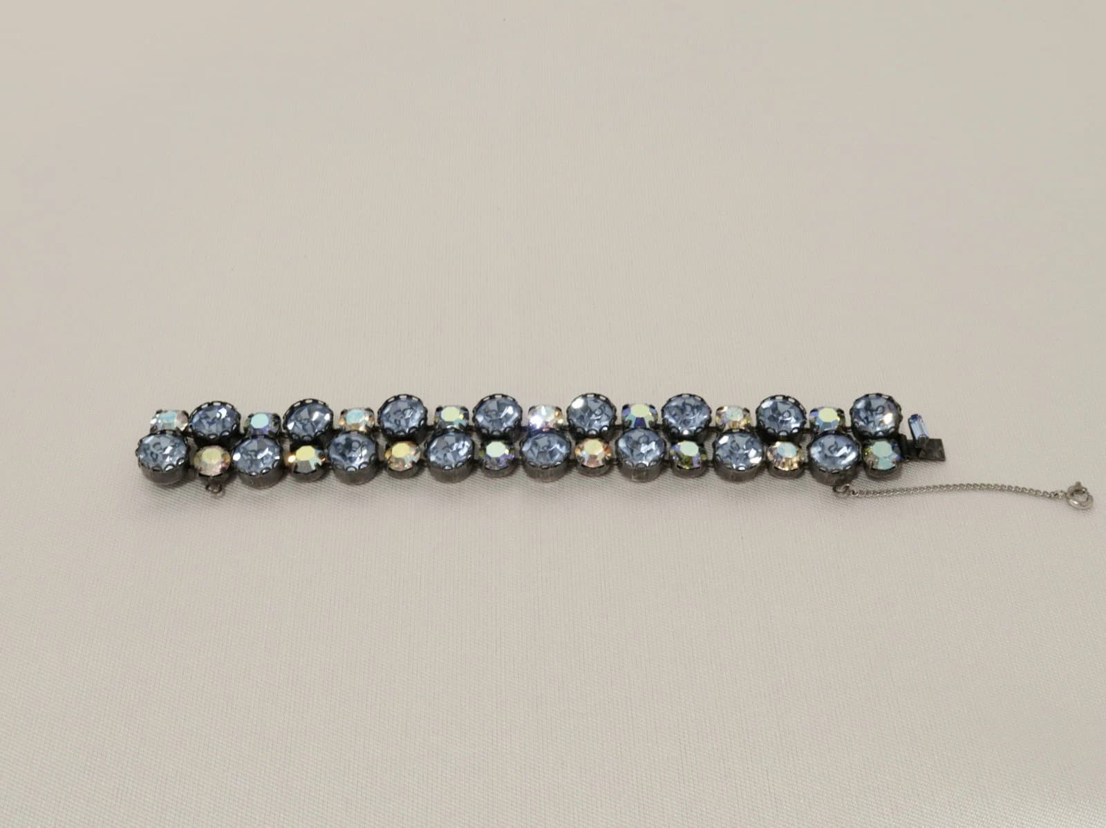 REGENCY Blue AB Rhinestone Iridescent Art Glass Vintage Bracelet Jewelry Br11