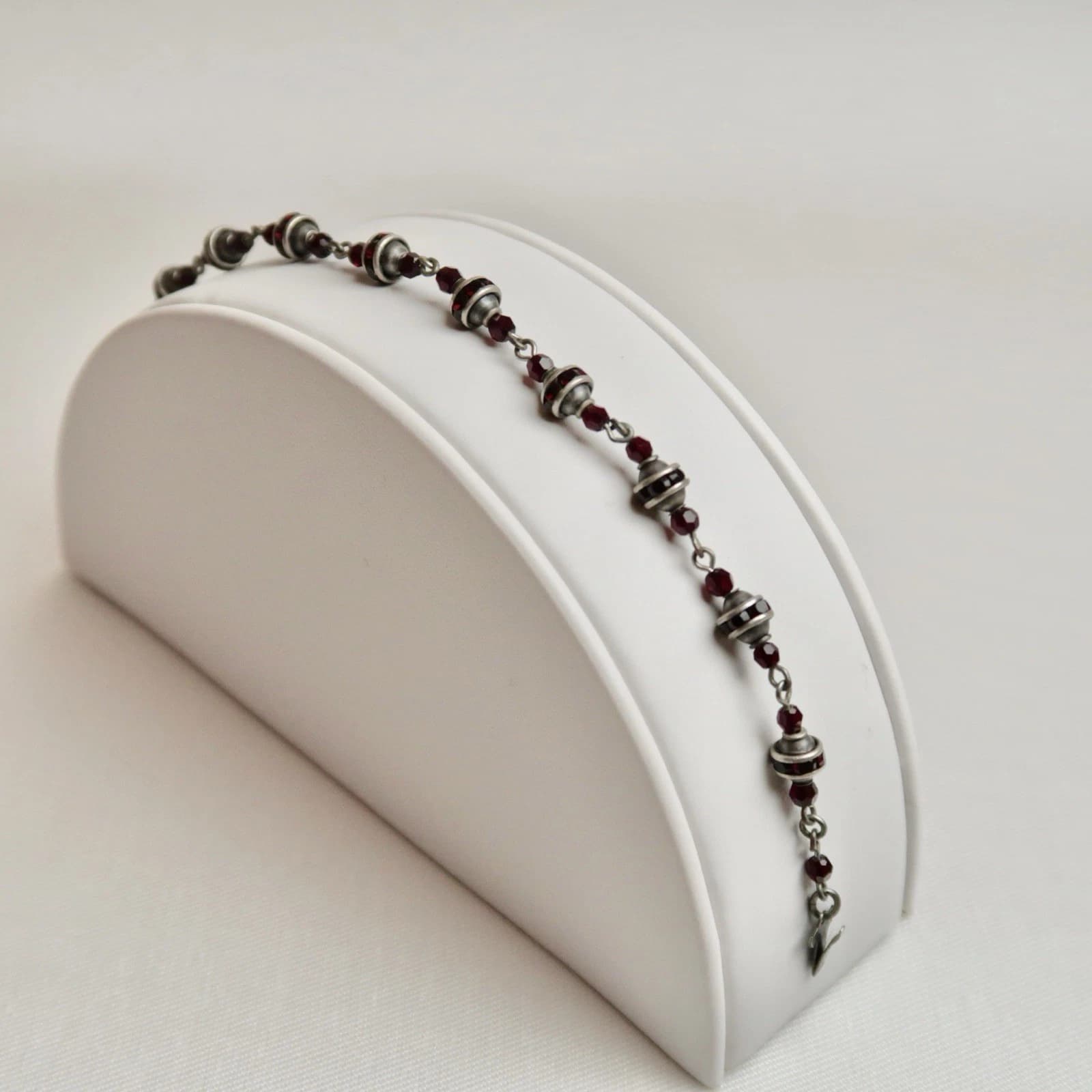 LIZ PALACIO Red Swarovski Crystal Red Brass Vintage Bracelet Jewelry Br46