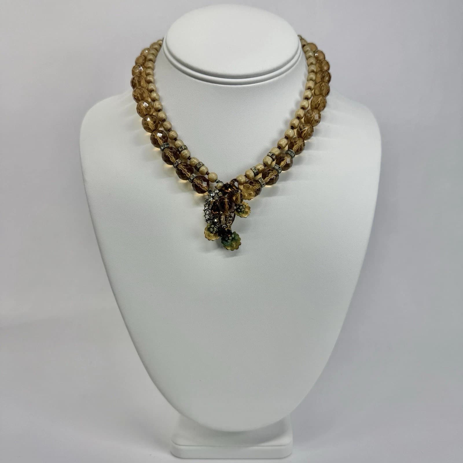 DEMARIO NY Faux Baroque Pearl Topaz Ornate Pendant Vintage Necklace Jewelry N423