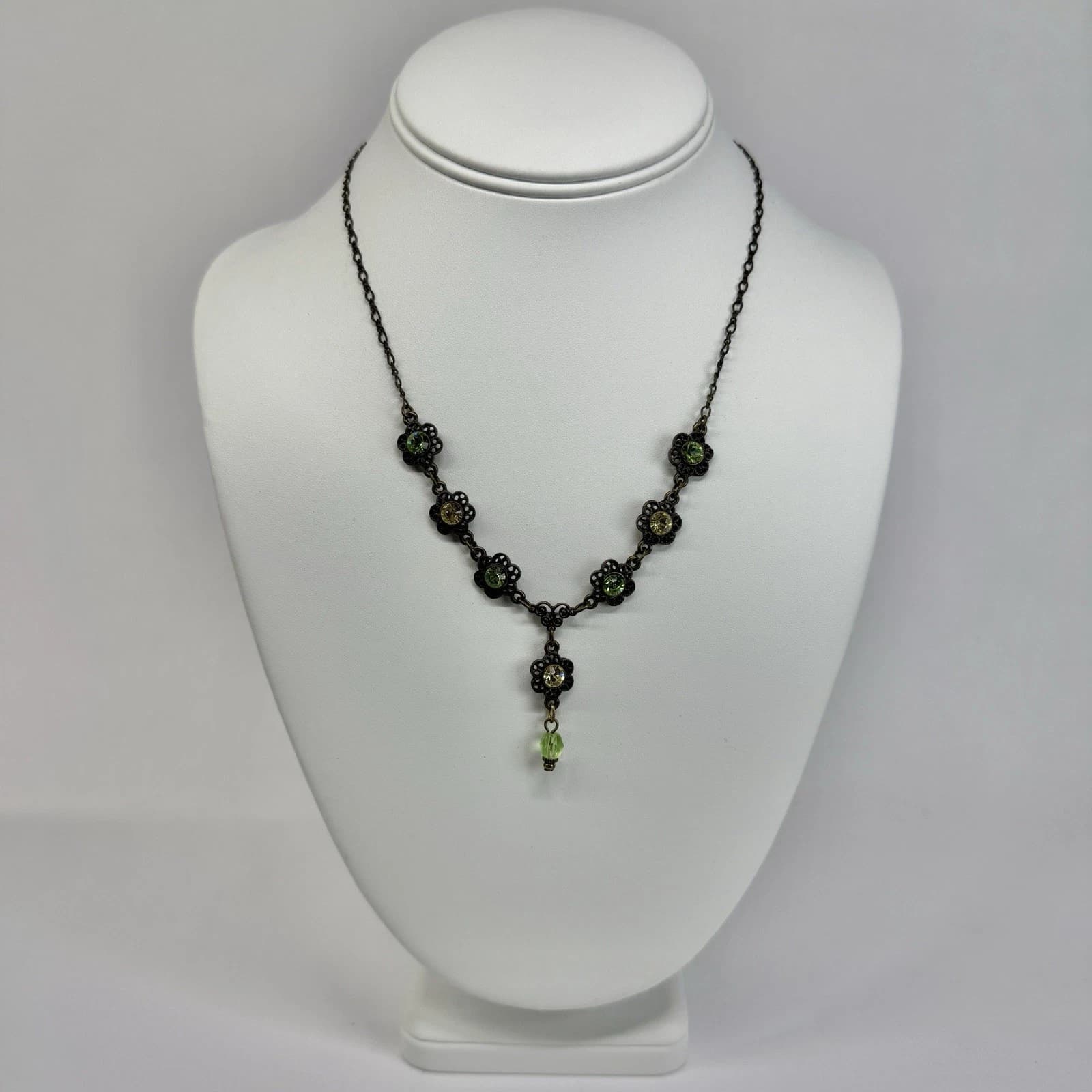 1928 Green Crystal Floral Dainty Gold Tone Vintage Necklace Jewelry N374