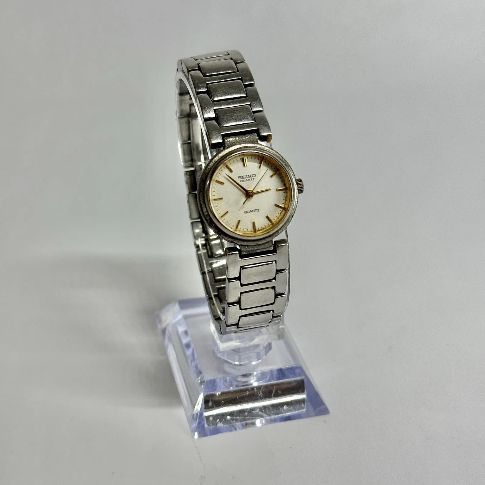 SEIKO 2C20-5310 Quartz Analog Silver Tone Women Vintage Watch W543 *WORKING