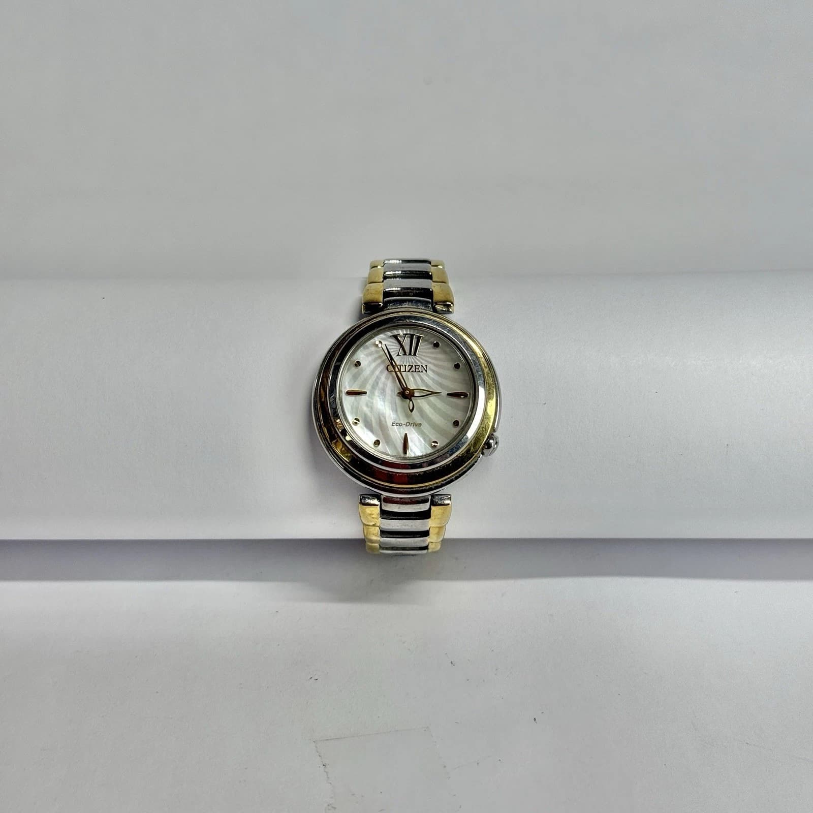 CITIZEN Eco Drive E031-S093279 Silver Tone Women Vintage Watch W660 *WORKING
