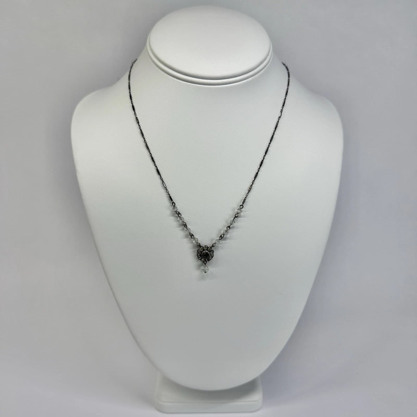 LIZ PALACIOS Swarovski Crystal Bead Floral Silver Tone Vintage Necklace N642