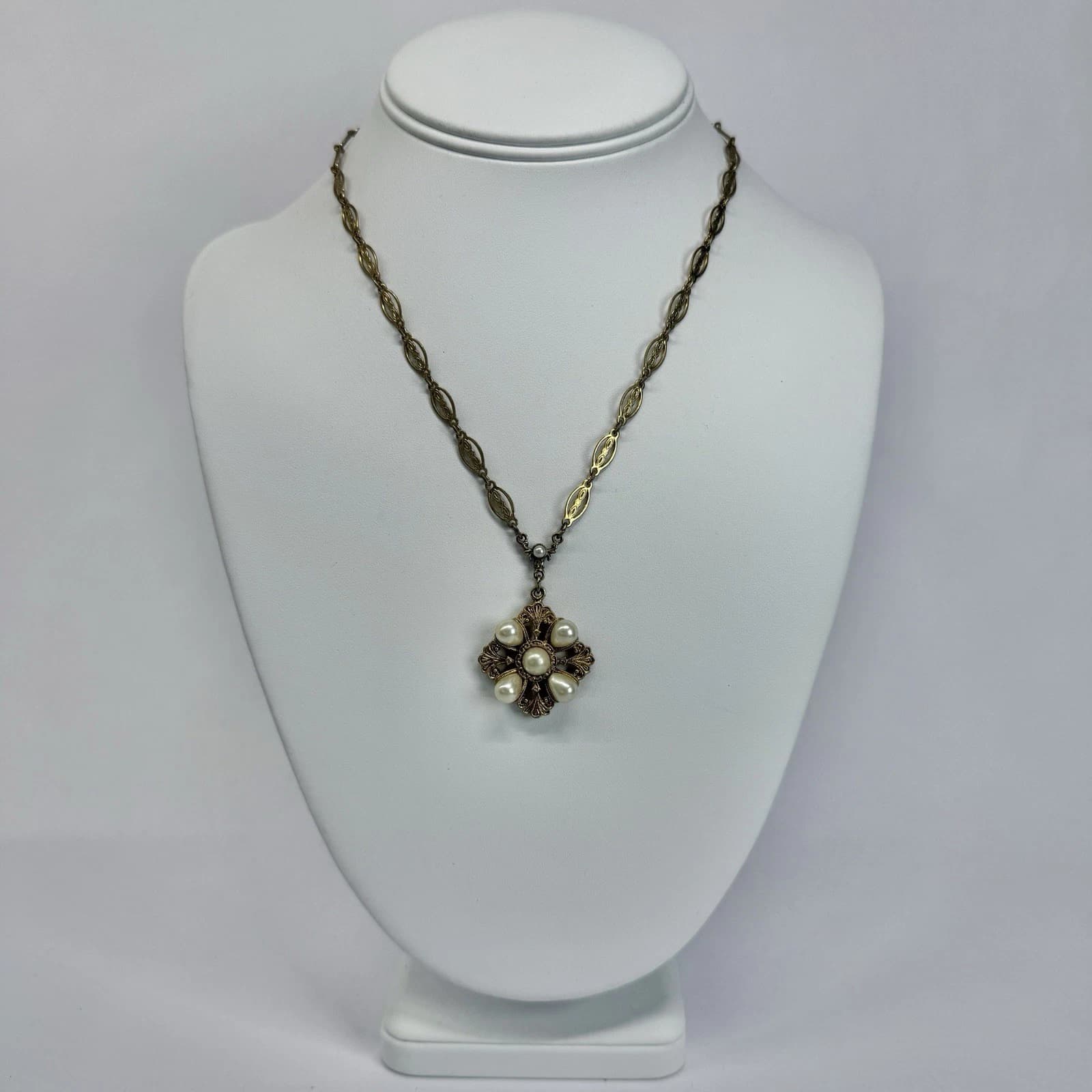 1928 Faux Pearl Ornate Filigree Pendant Gold Tone Vintage Necklace Jewelry N434
