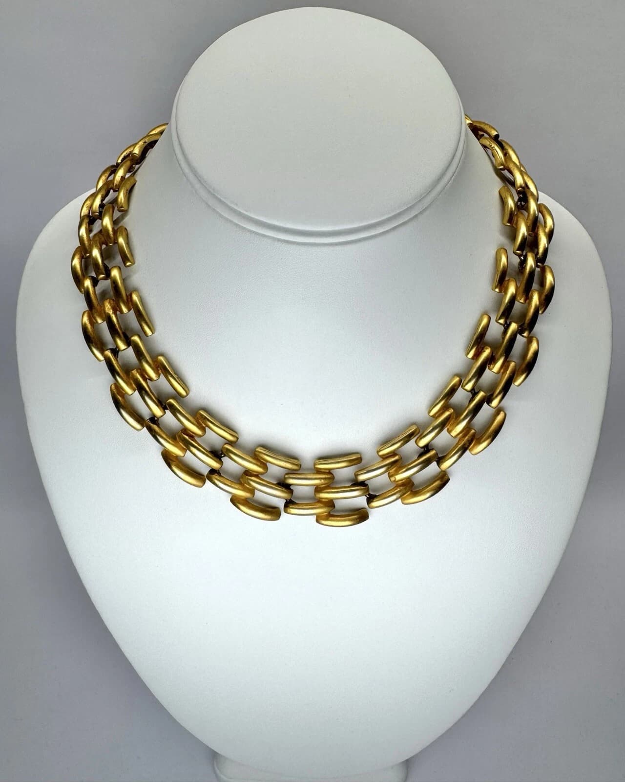 ANNE KLEIN Chunky Gold Tone Statement Collar Vintage Necklace Jewelry N92