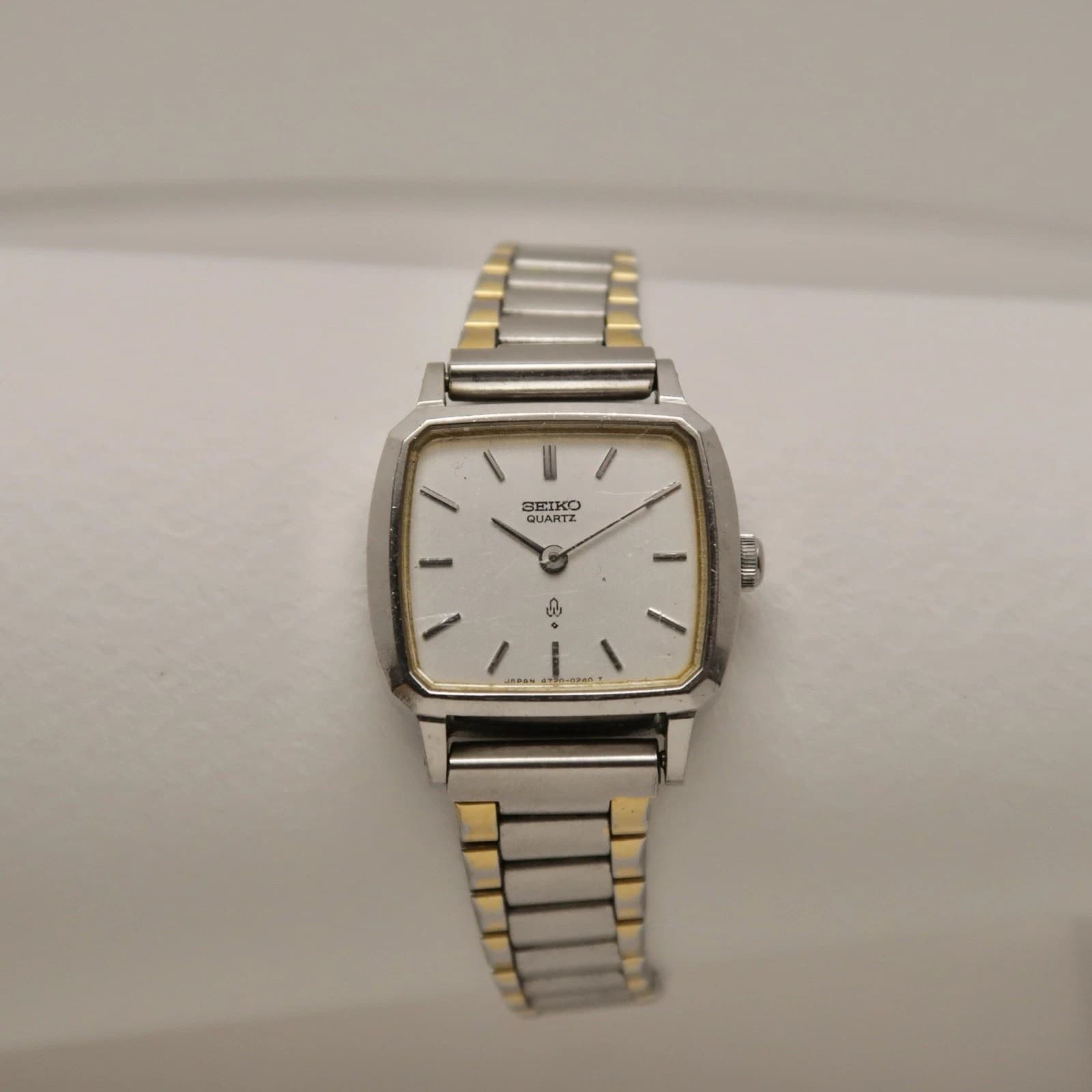 SEIKO 4720-5020 Silver Tone Analog Quartz Vintage Watch W171 *SOLD AS IS