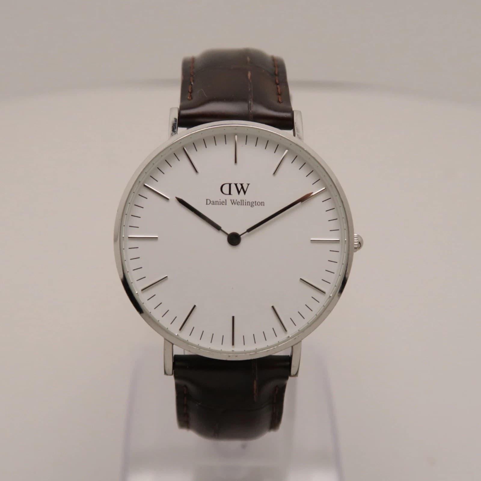 DANIEL WELLINGTON Classic Sheffield Analog Quartz Men Watch W259 *WORKING