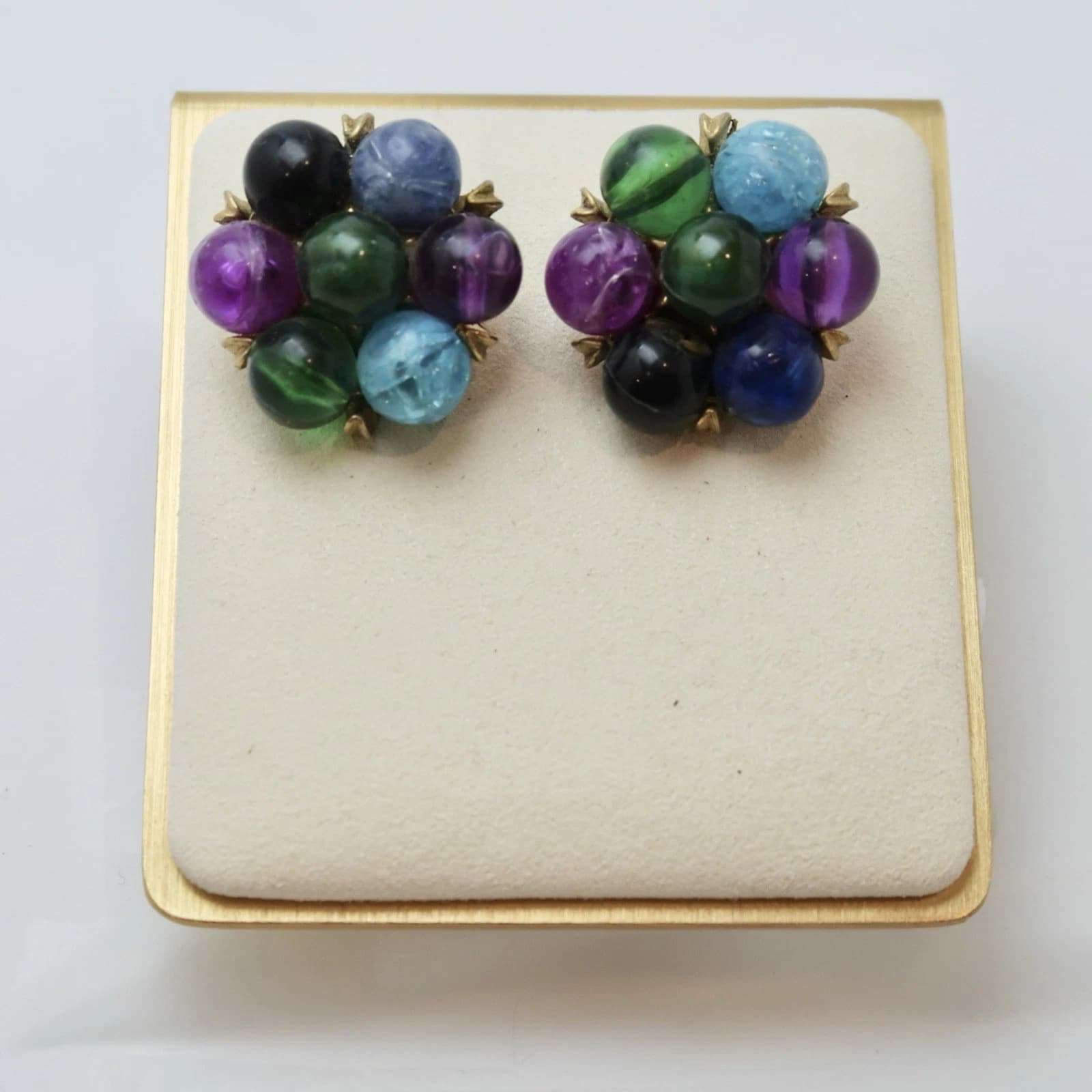 KRAMER Multicolor Bead Cluster Gold Tone Vintage Clip On Earring Jewelry E55