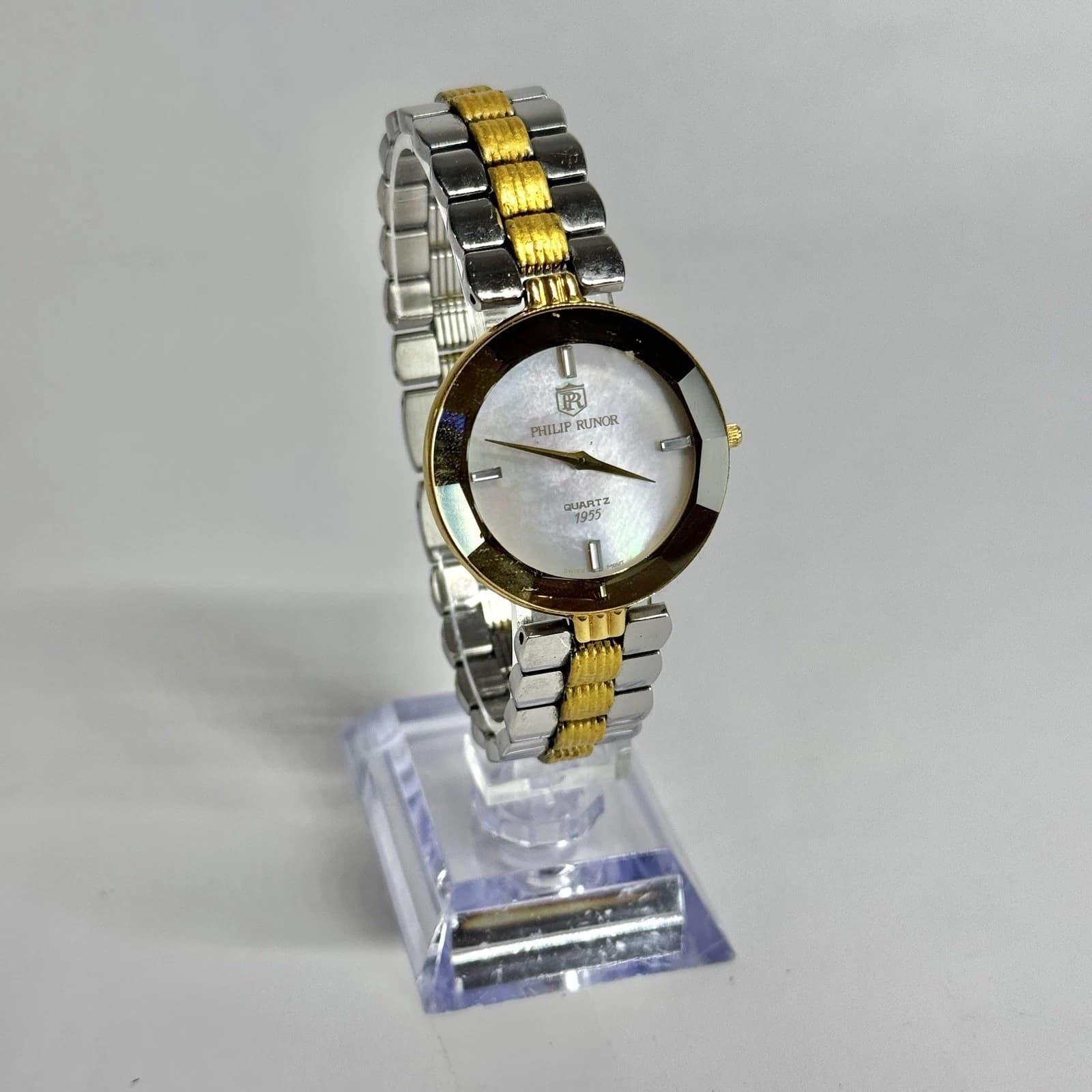 PHILIP RUNOR 1955 Analog Quartz Silver Tone Vintage Watch W583 *WORKING