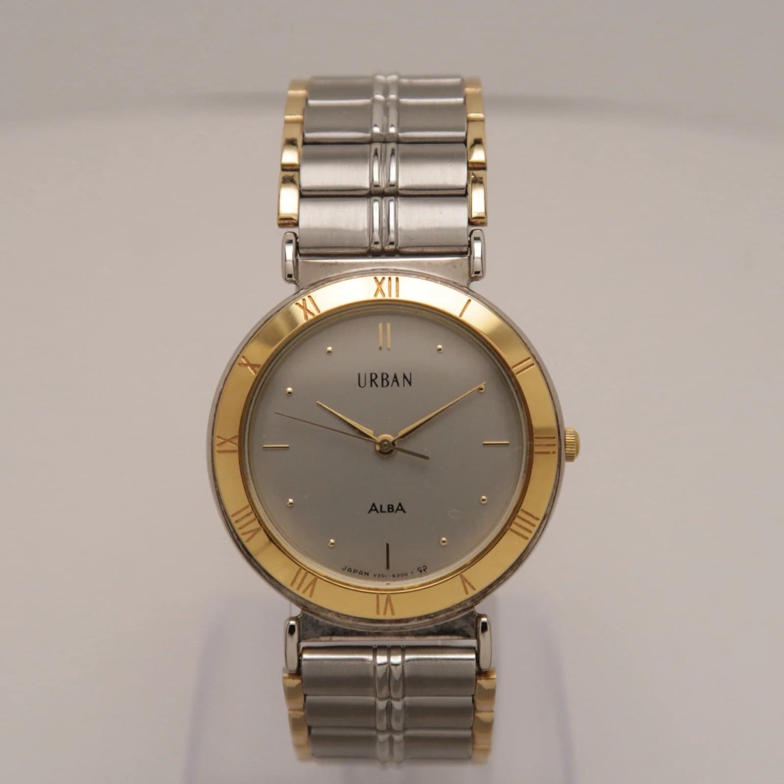 SEIKO ALBA Urban V301-6140 Analog Quartz Men Vintage Watch W292 *WORKING