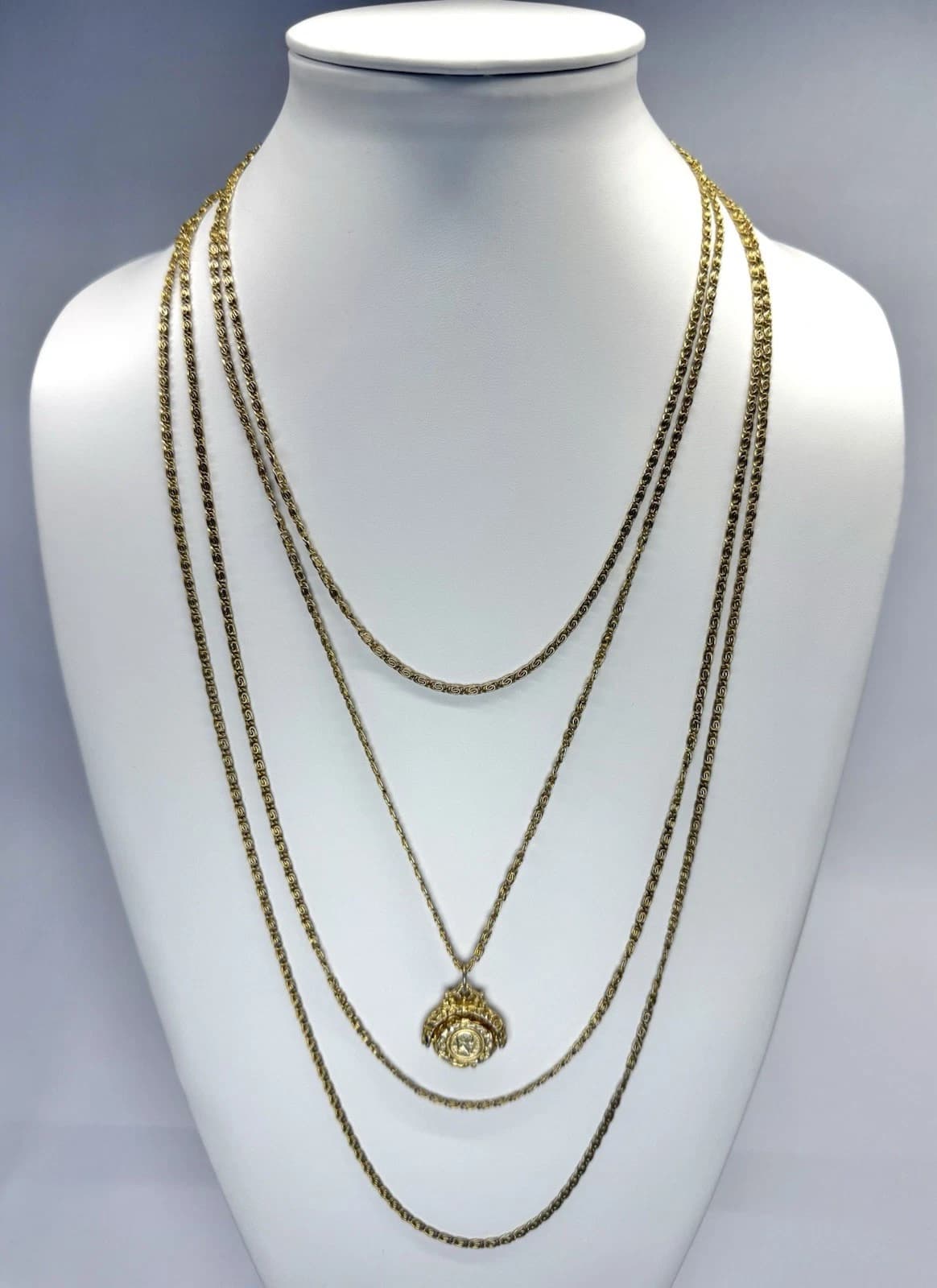 GOLDETTE N.Y. Intaglio Napoleon Flip Coin Pendant Necklace Jewelry 30” N155