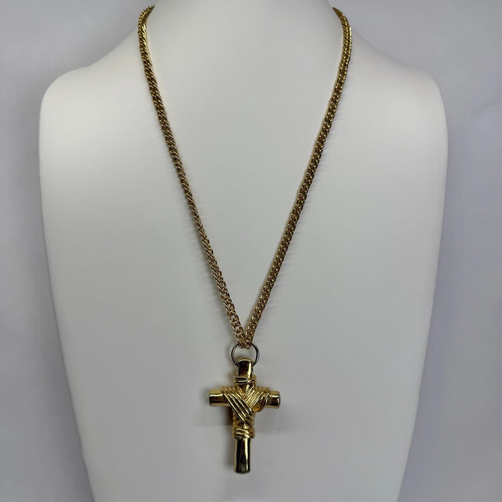 Religious Cross Christian Pendant Gold Tone Vintage Necklace Jewelry N243