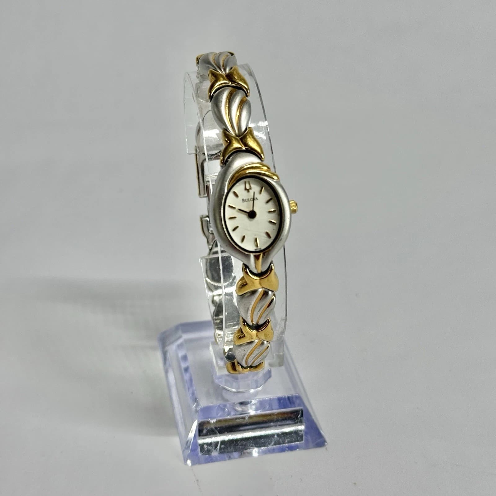 BULOVA Analog Quartz Two Tone Women Vintage Watch W621 *WORKING