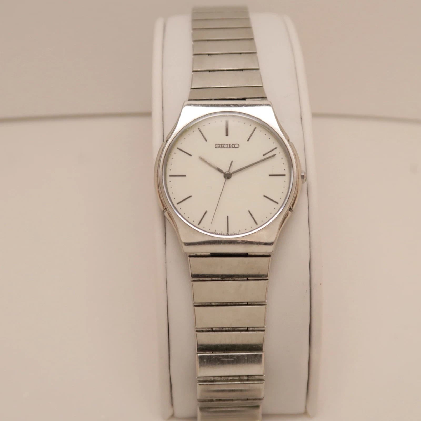 SEIKO 5E31-8A00 Silver Tone Analog Quartz Men Vintage Watch W227 *WORKING