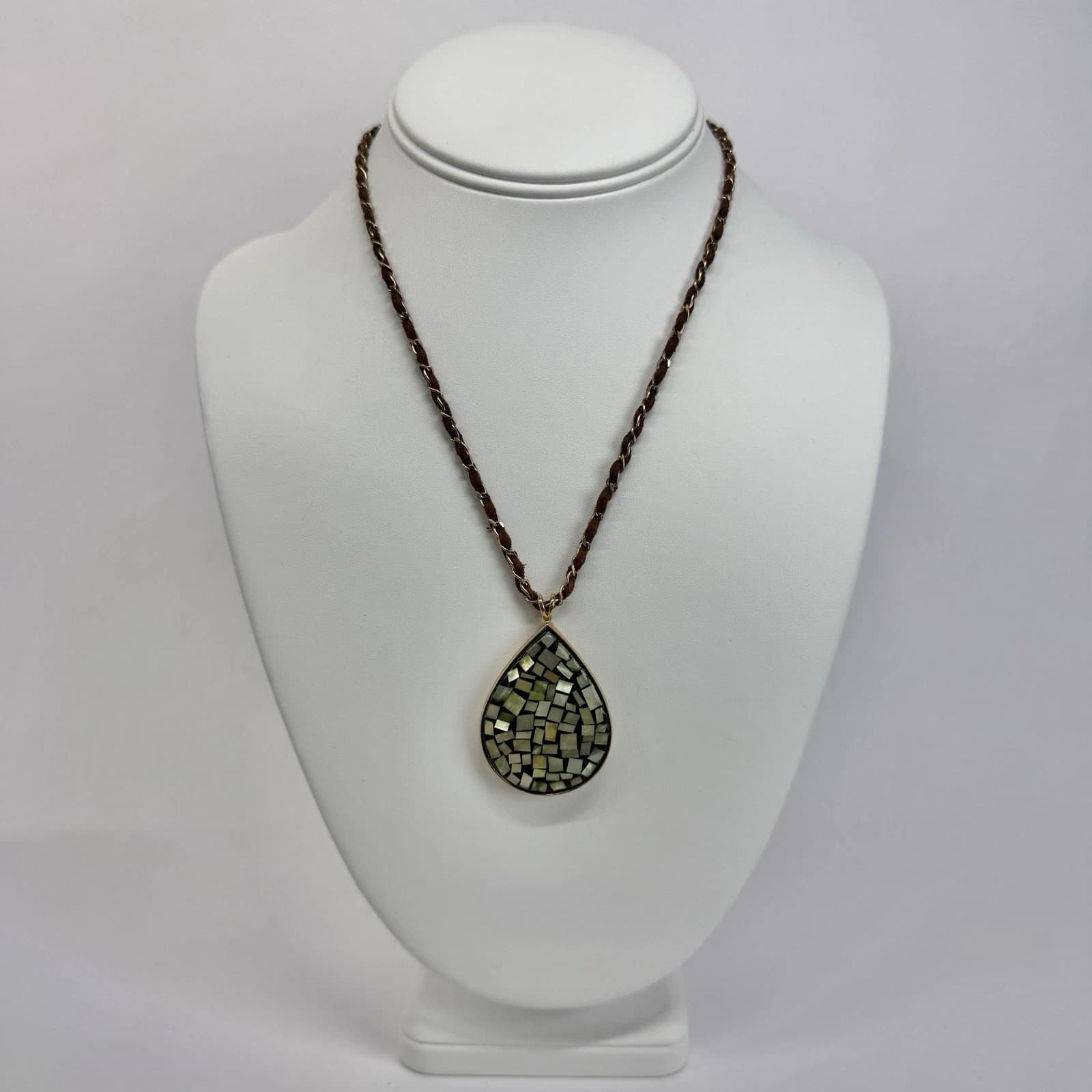 MONET Teardrop Green Mosaic Pendant Vintage Necklace Jewelry N405