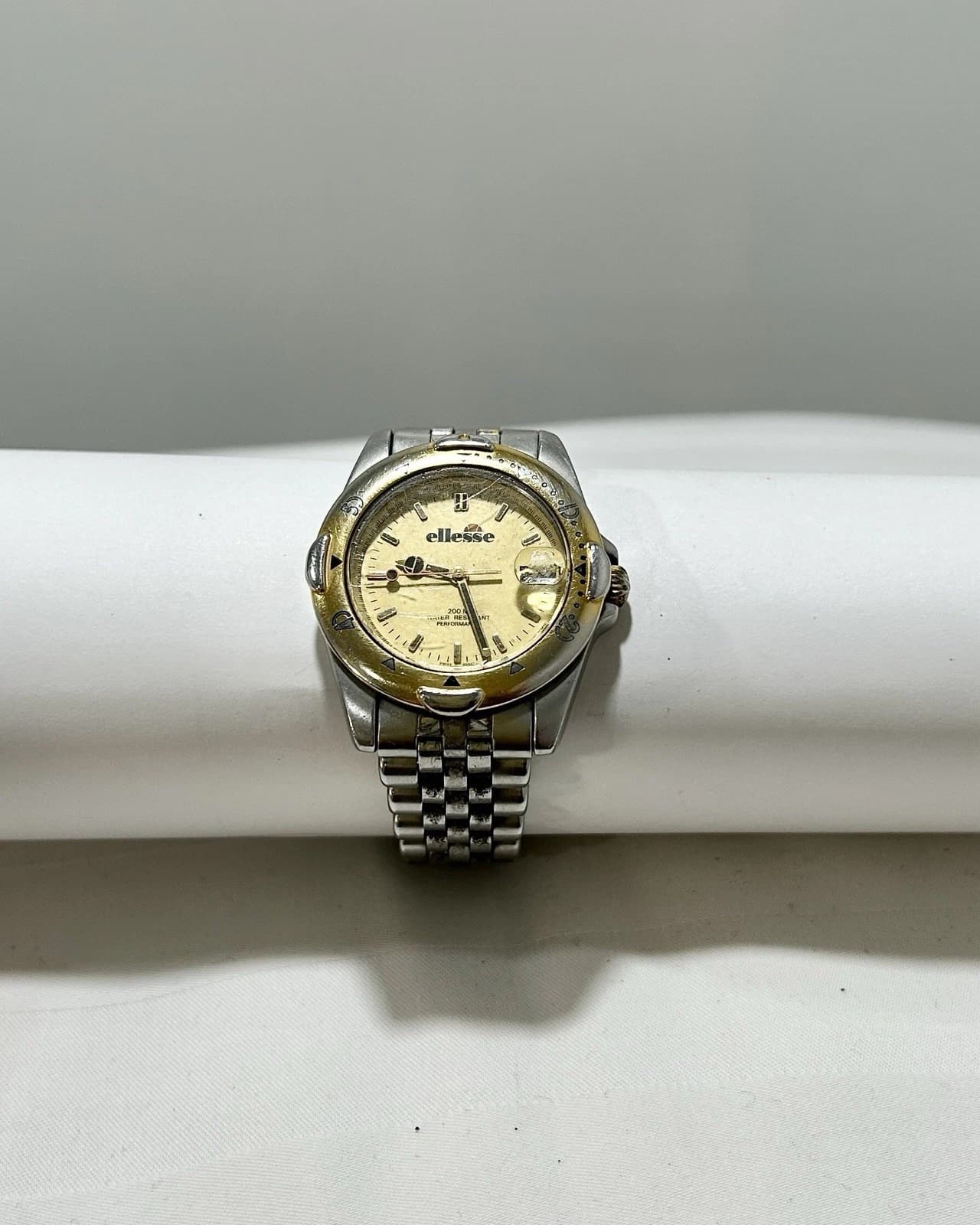 ELLESSE 03-0013-002 200M Analog Quartz Women Vintage Watch W63 *TICKING