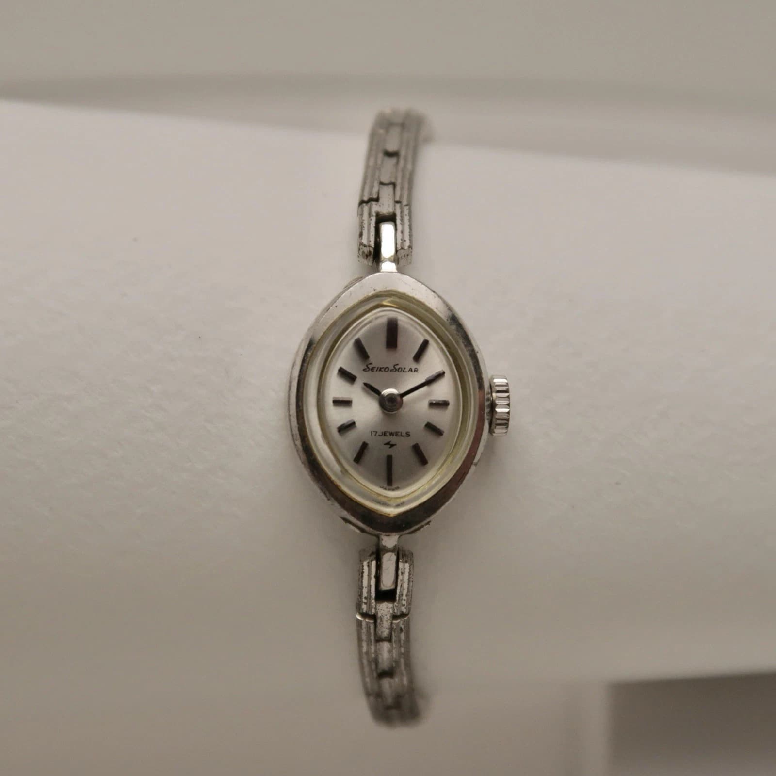 SEIKO Solar 10-8190 17J Manual Wind Analog Women Vintage Watch W179 *SOLD AS IS