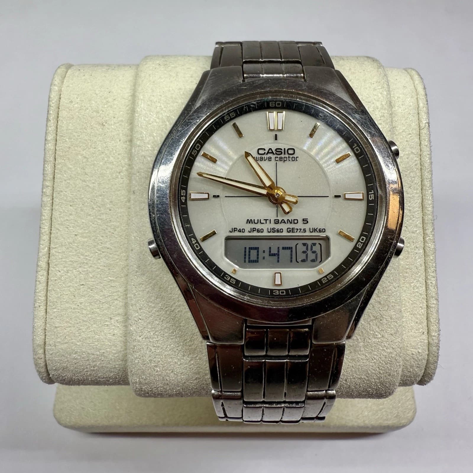 CASIO LCW-M200 Wave Ceptor Lineage Solar Men Vintage Watch W117 *WORKING