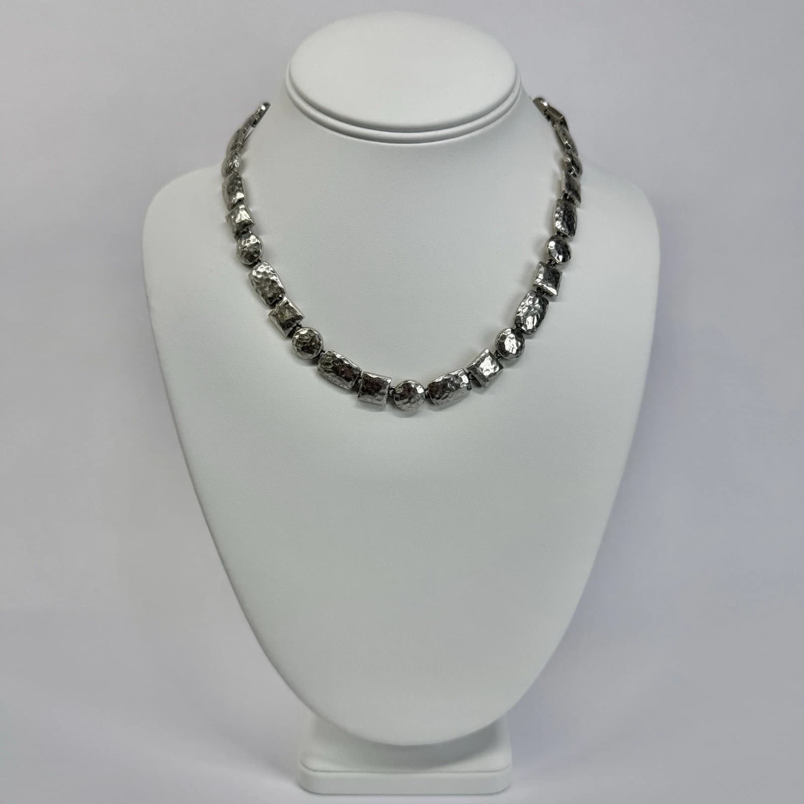 Elegant Modernist Hammered Links Silver Tone Vintage Necklace Jewelry N616