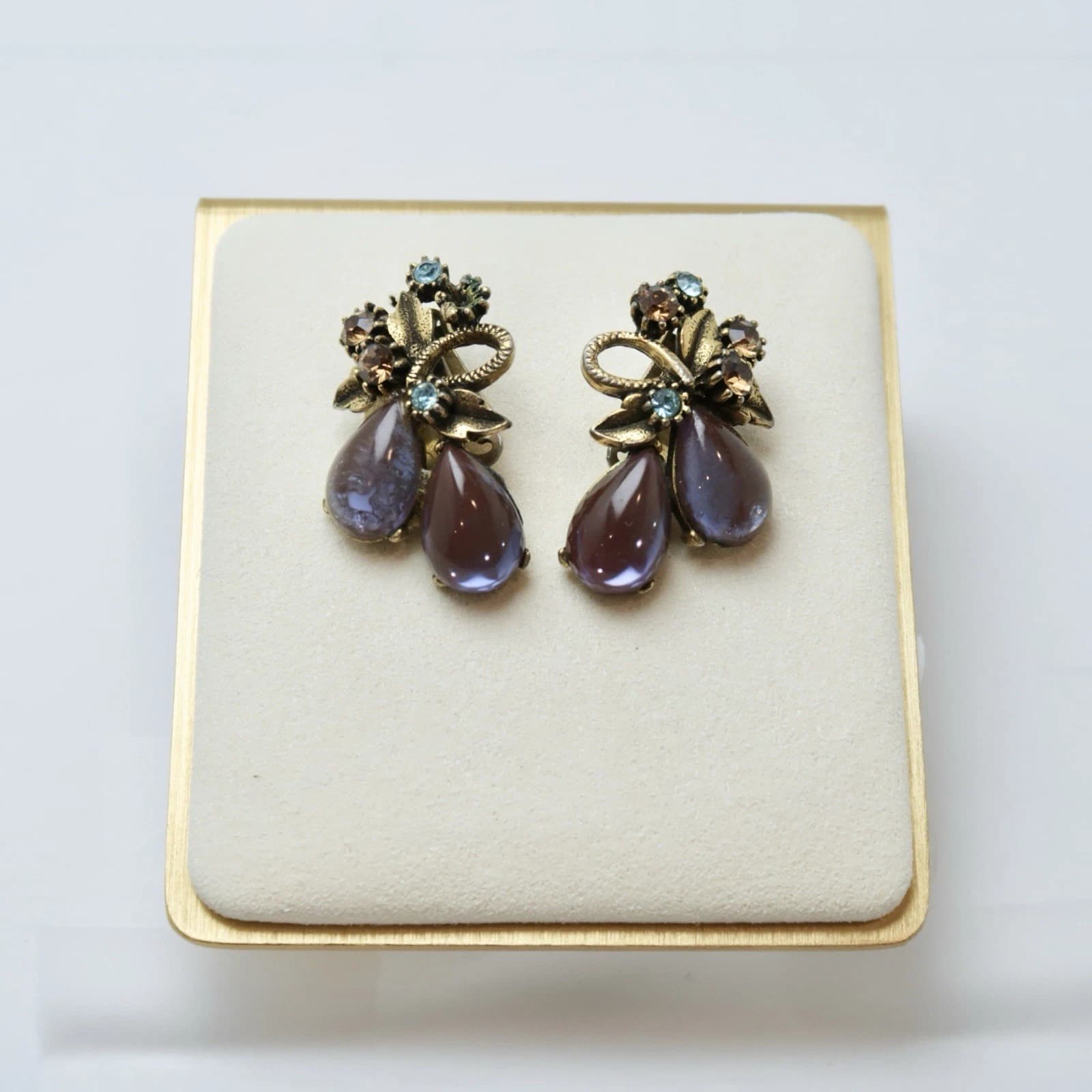 FLORENZA Purple Frosted Glass Gold Tone Vintage Clip On Earring Jewelry E02