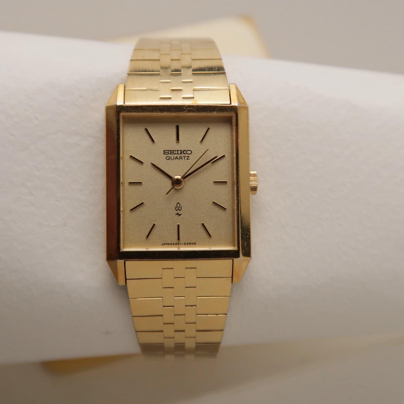 SEIKO 2621-5050 Gold Tone Analog Quartz Women Vintage Watch W367 *SOLD AS IS
