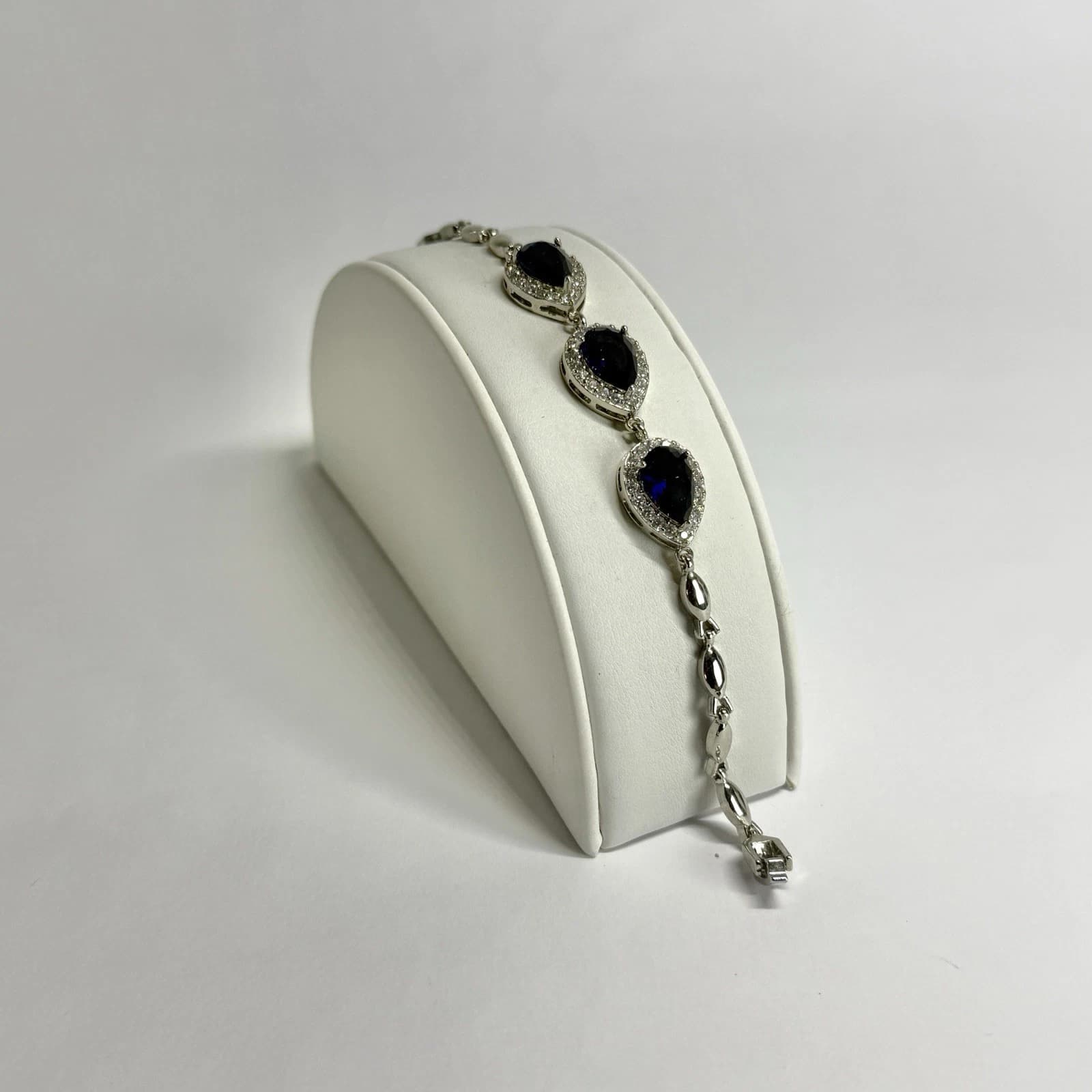 Elegant Tennis Rhinestone Sparkly Silver Tone Vintage Bracelet Jewelry Br244