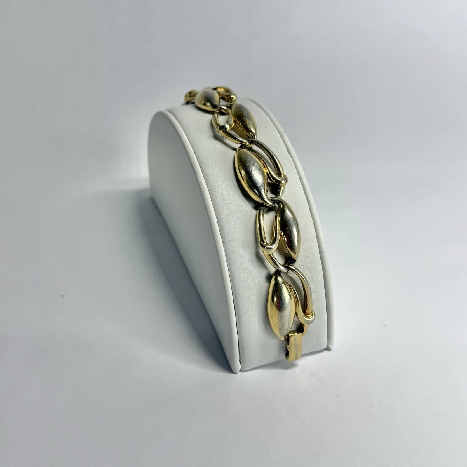 TRIFARI Tulip Petal Polished Link Gold Tone Vintage Bracelet Jewelry Br300