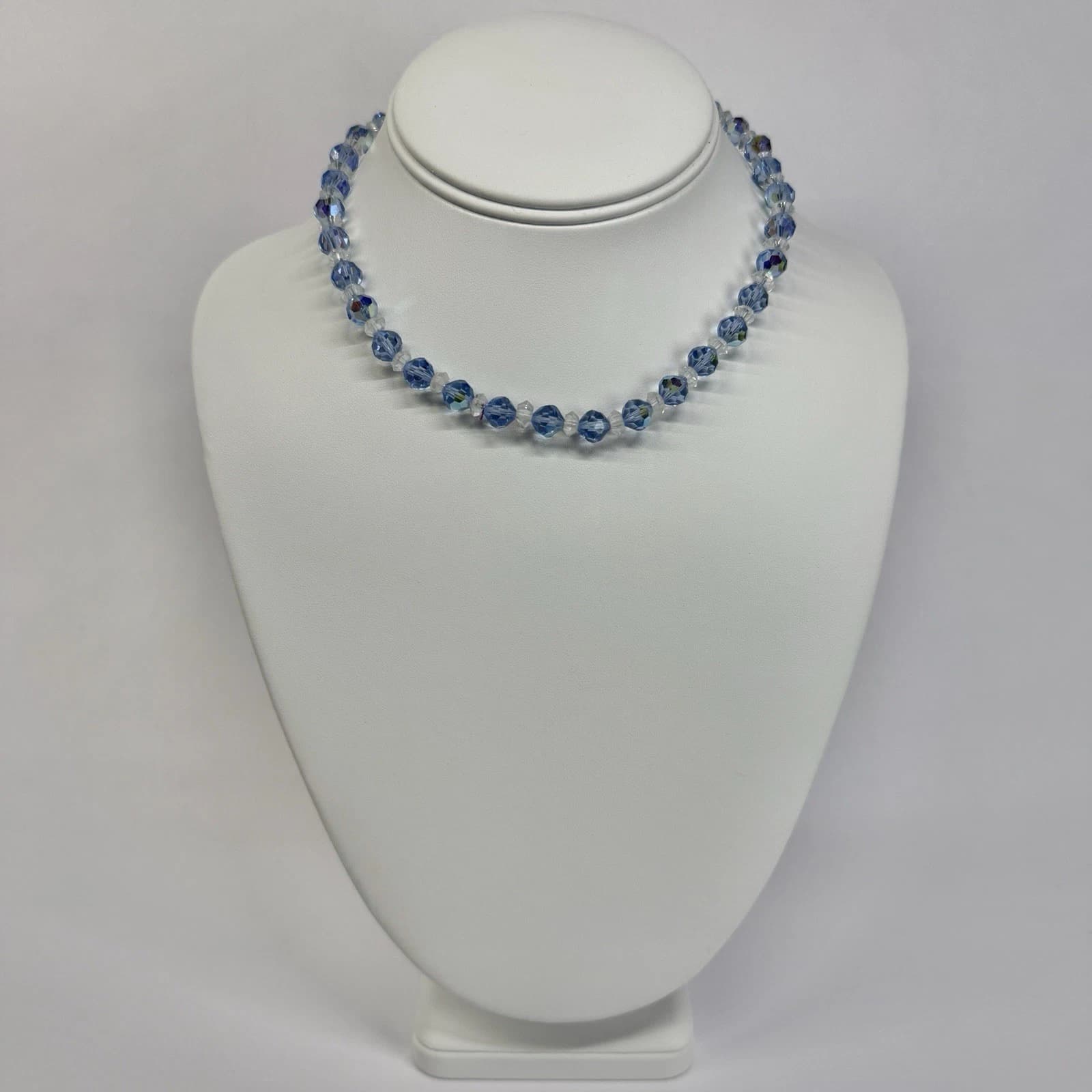 LISNER Aurora Borealis Crystal Silver Tone Vintage Necklace Jewelry N628