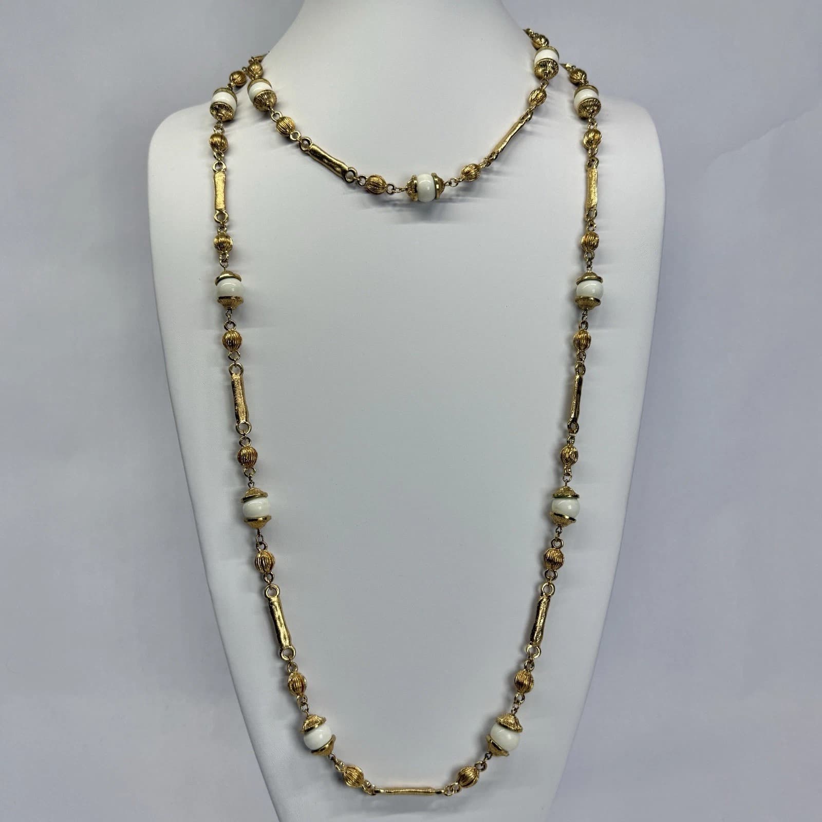 ST. JOHN Gold Tone Bead Station Chunky Long Chain Vintage Necklace Jewelry N213