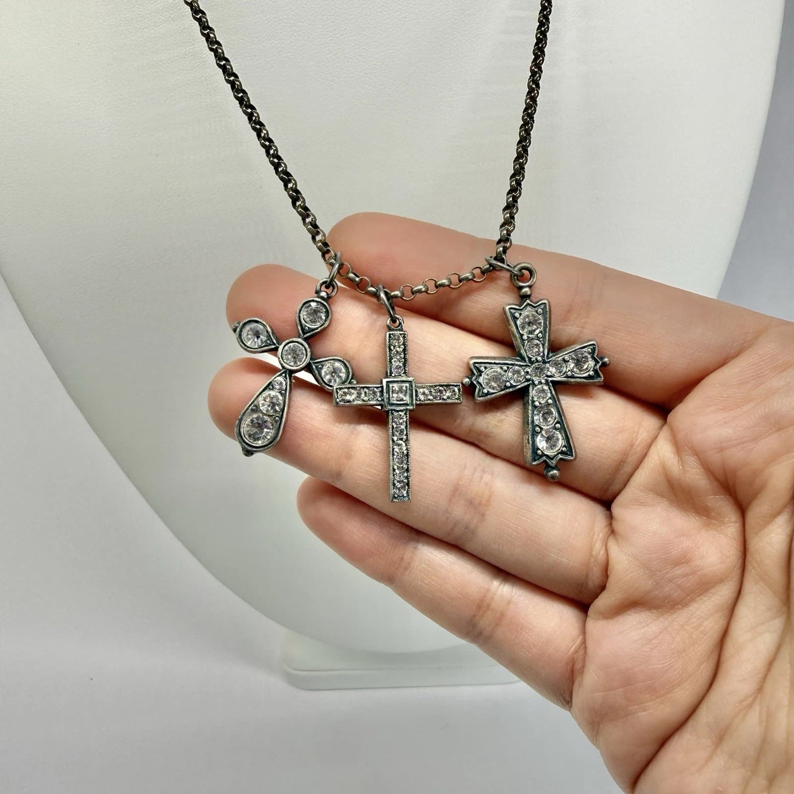 CATHERINE POPESCO Multi-Cross Crystal Pendant Silver Tone Vintage Necklace N651