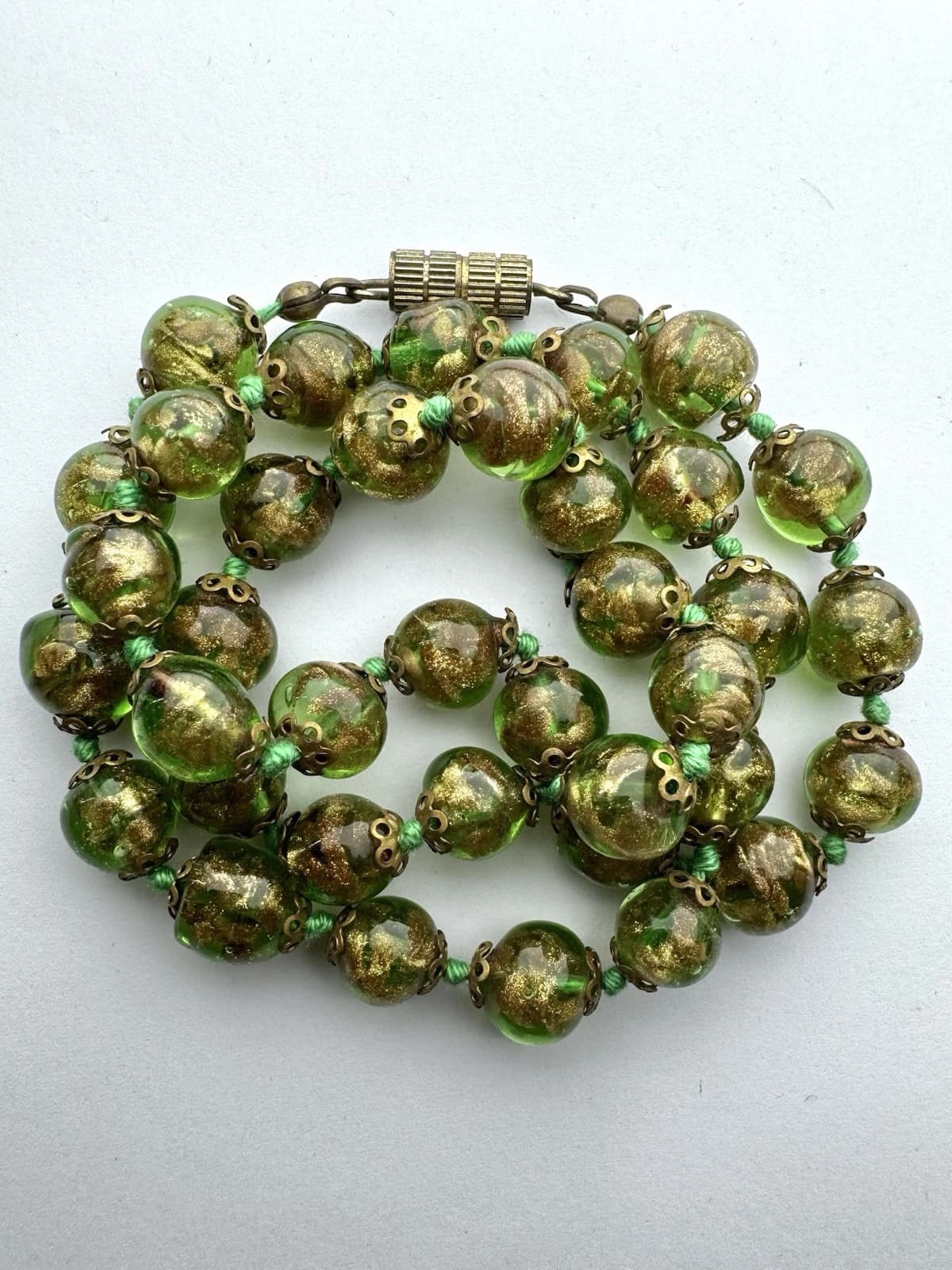 Italian Murano Green Gold Millefiori Glass Bead Vintage Necklace Jewelry N105
