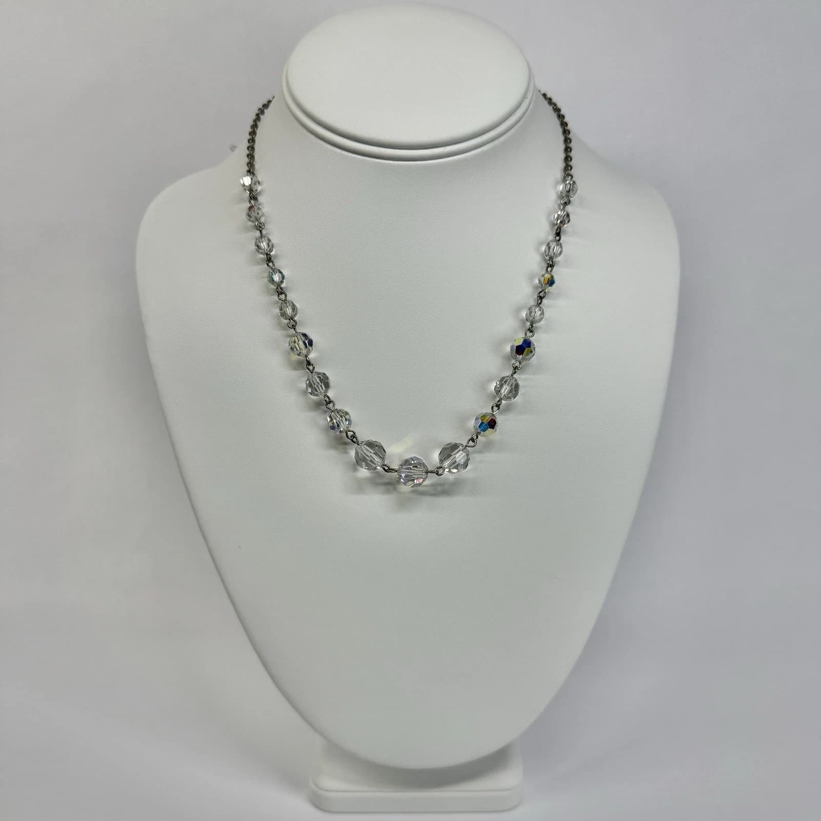 Elegant Iridescent Crystal Faceted Silver Tone Vintage Necklace Jewelry N629