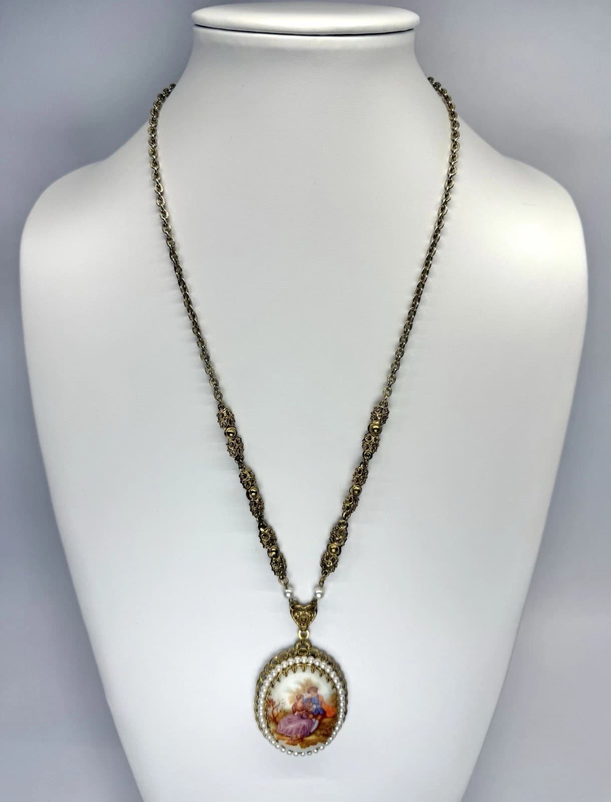 WEST GERMANY Cameo Porcelain Faux Pearls Vintage Necklace Jewelry 30” N157