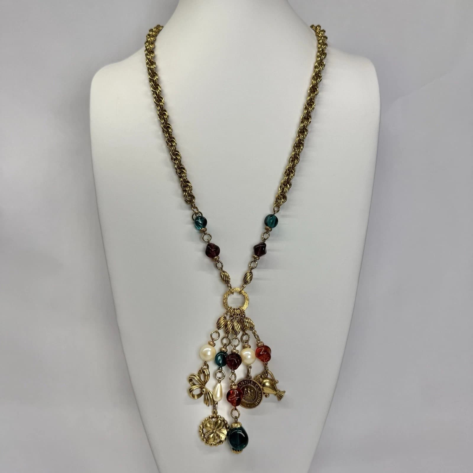 Faux Pearl Charm Dangle Statement Chunky Gold Tone Vintage Necklace Jewelry N290