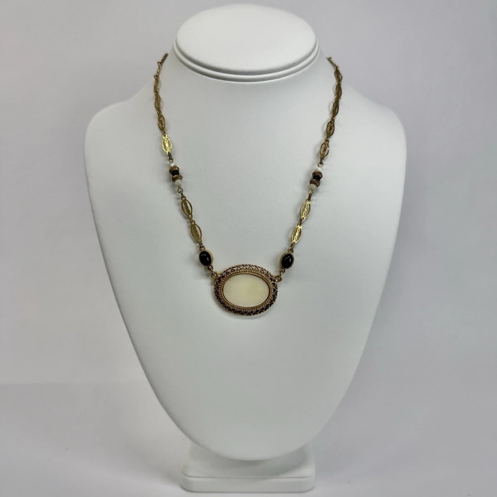 1928 Ornate Porcelain Pendant Beaded Gold Tone Vintage Necklace Jewelry N492