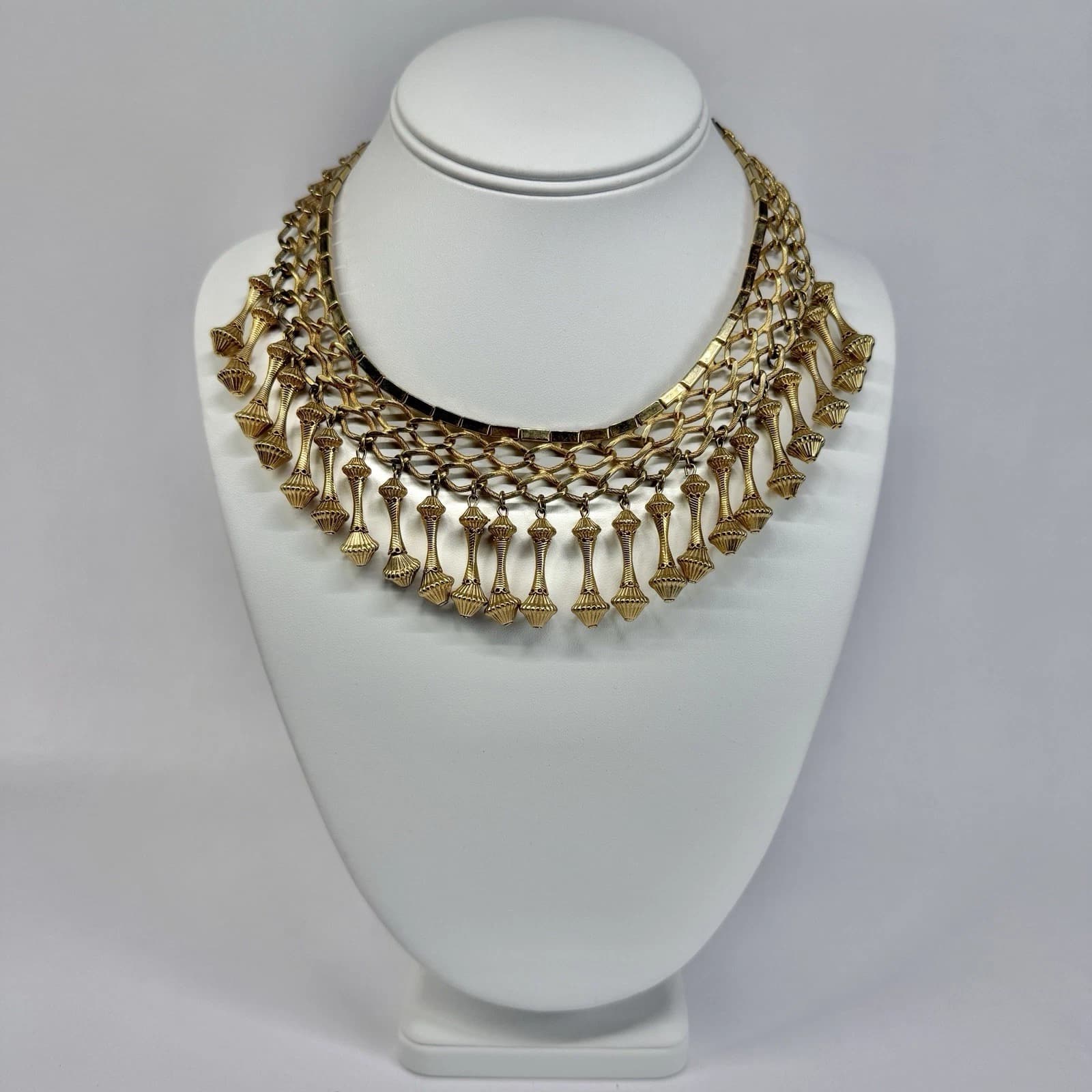 Elegant Egyptian Revival Fringe Collar Gold Tone Vintage Necklace Jewelry N377