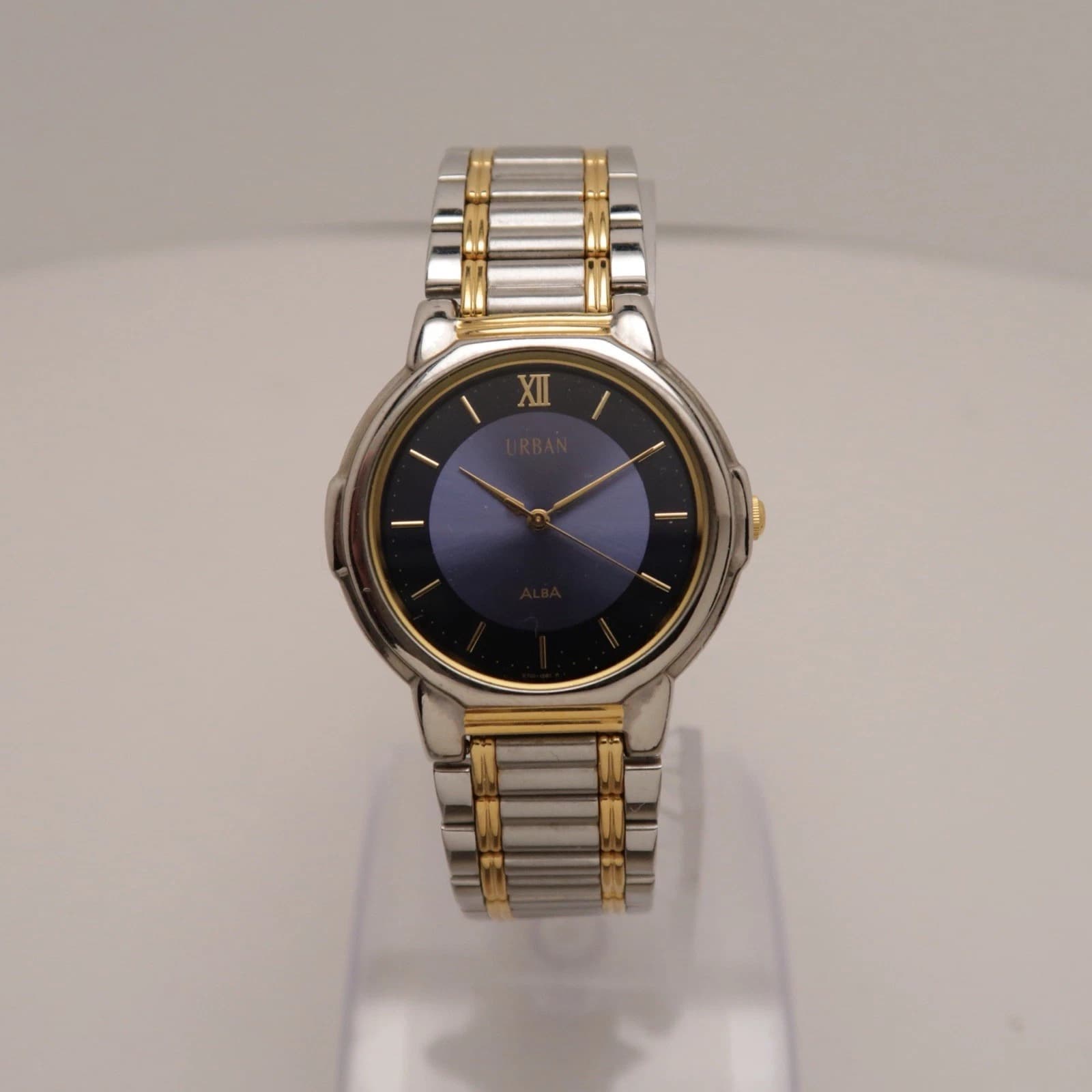 SEIKO Alba Urban V701-1441 Analog Quartz Men Vintage Watch W265 *WORKING