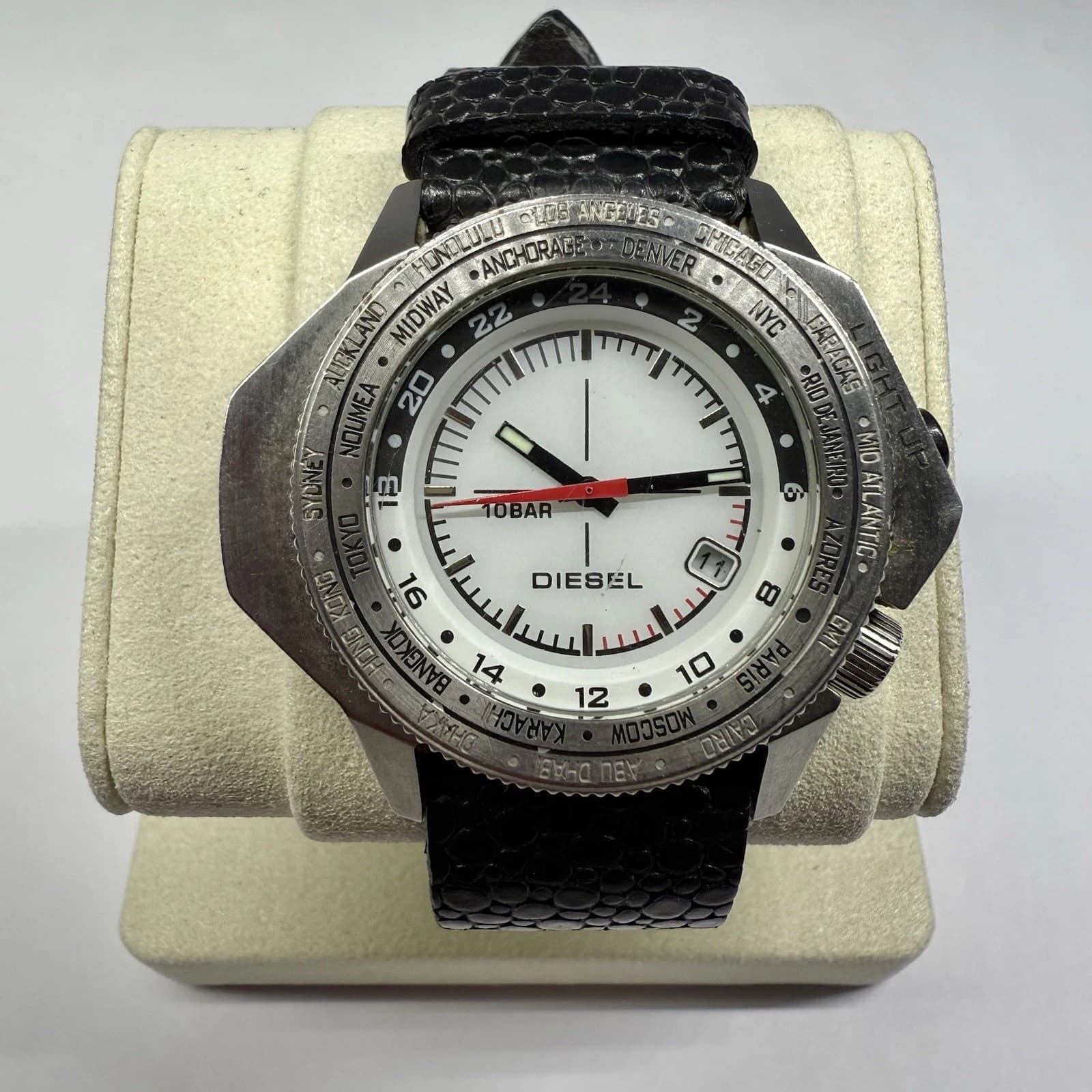 DIESEL DZ-4070 World Timer Rotating Bezel Quartz Men Vintage Watch W104 *WORKING