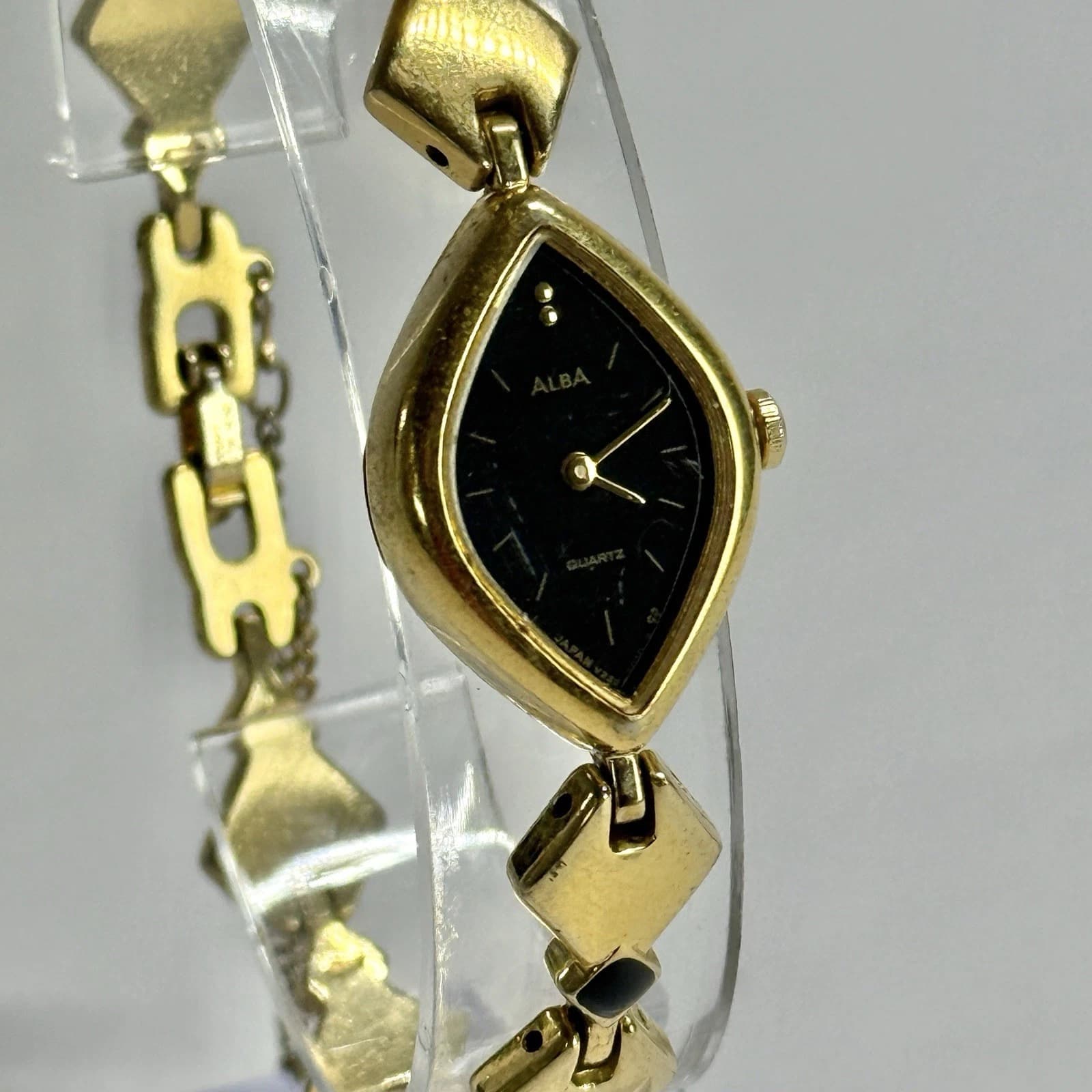 SEIKO Alba V232-6740 Analog Quartz Gold Tone Women Vintage Watch W736 *WORKING