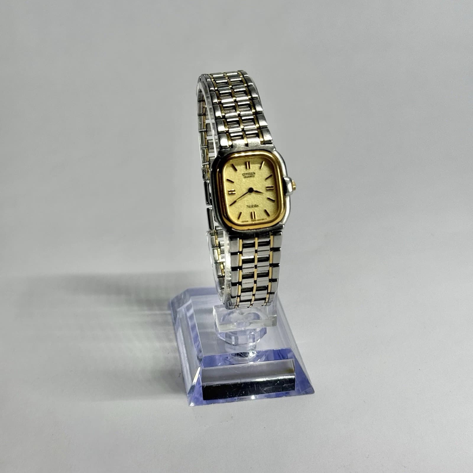 CITIZEN Noblia 2200-957181 Quartz Silver Tone Women Vintage Watch W725 *WORKING