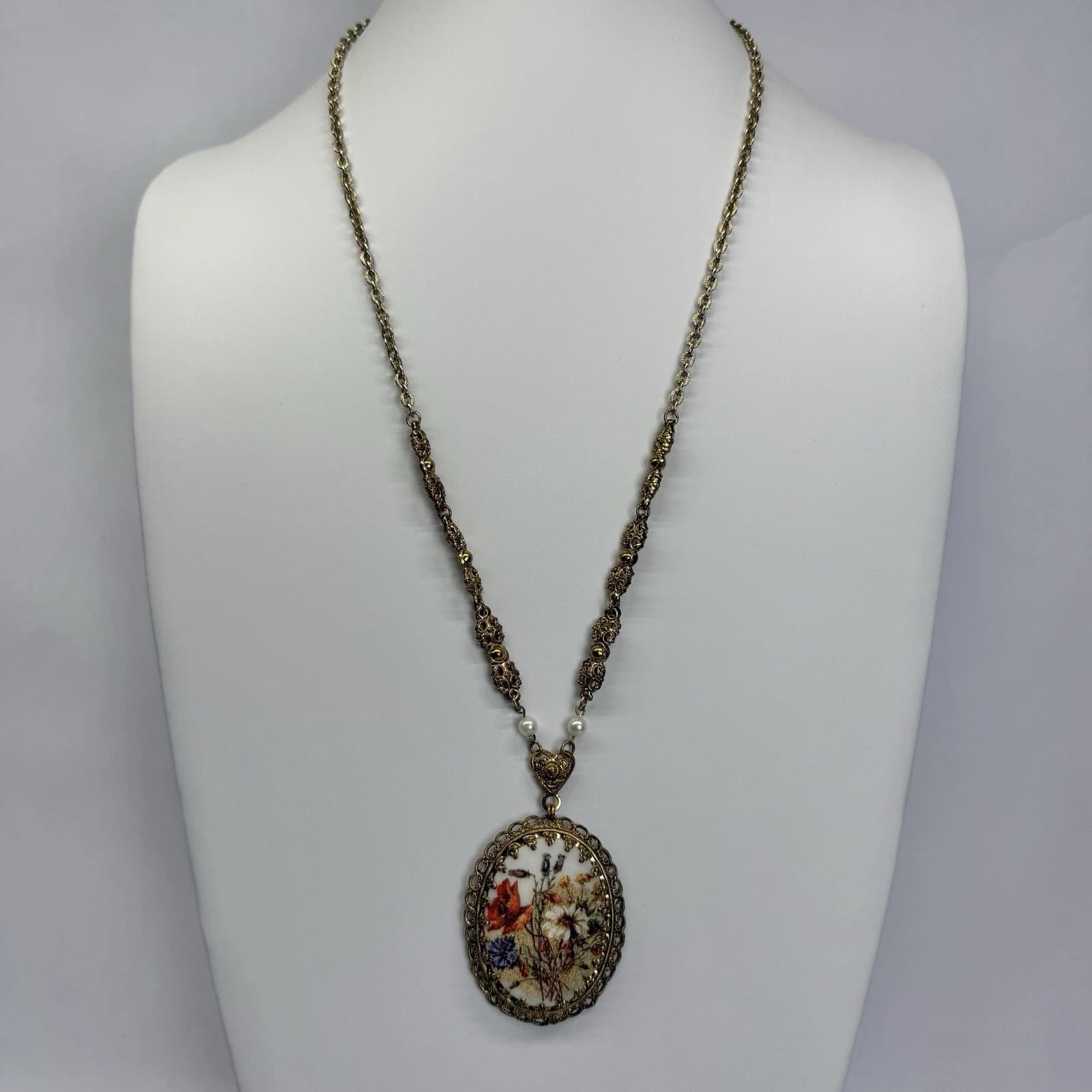 WEST GERMANY Floral Sugar Glass Filigree Brass Vintage Necklace Jewelry N257
