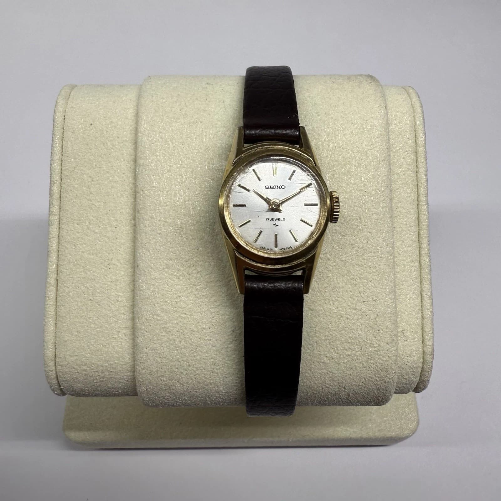 SEIKO 21-0199 Mechanical Wind 17 Jewels Women Vintage Watch W74 *WORKING